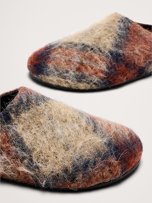 Plaid Italian Wool Clog | Banana Republic display picture 3