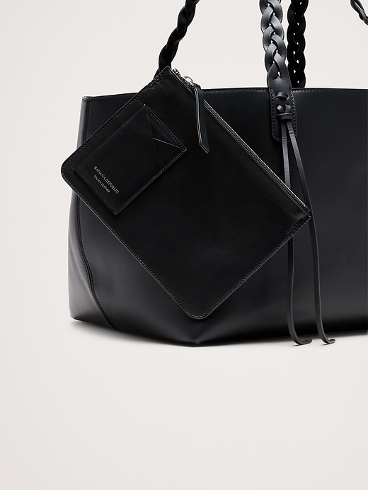 Large Leather East-West Tote | Banana Republic