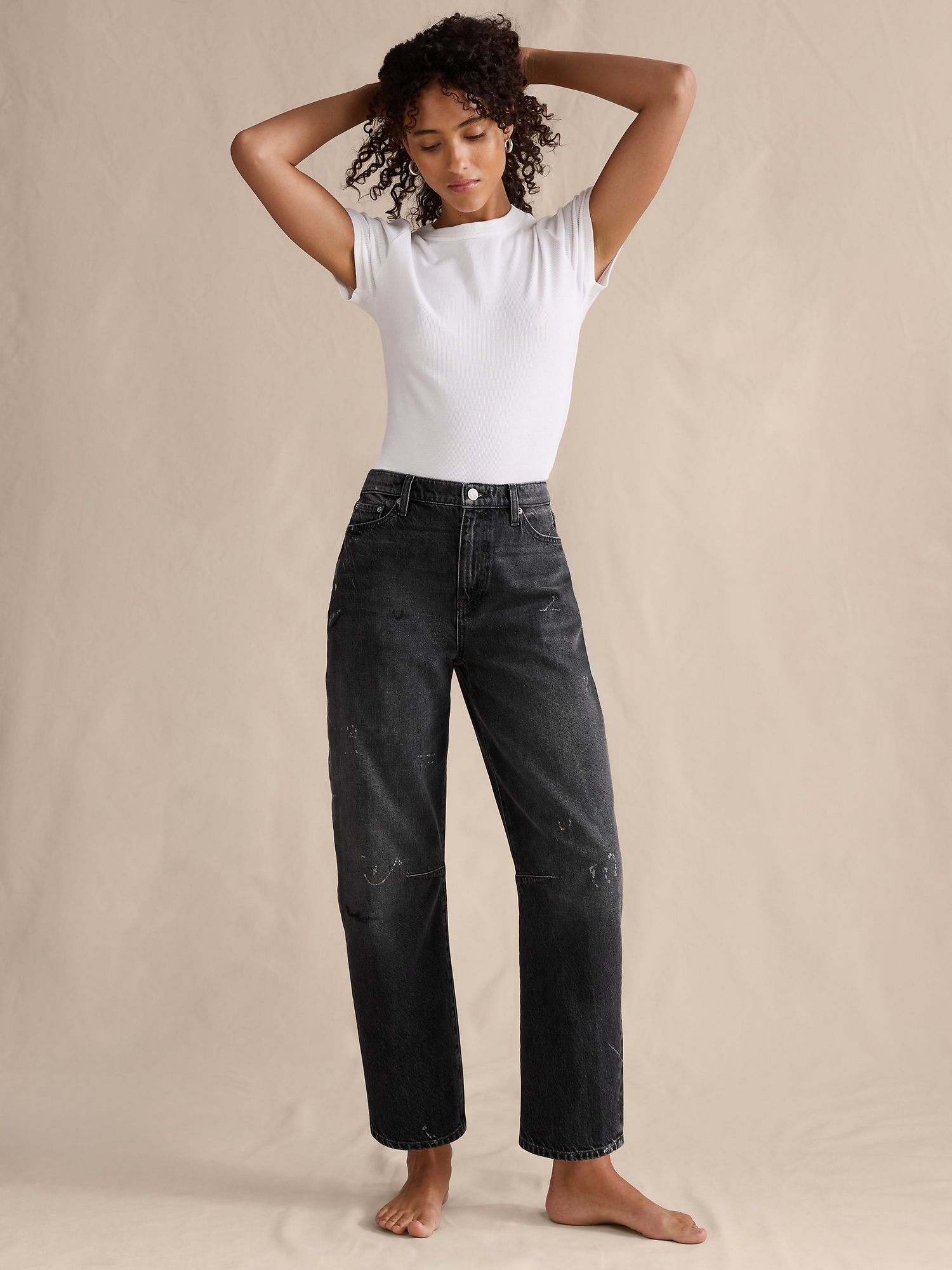 Mid-Rise Barrel Ankle Jean - Washed Black