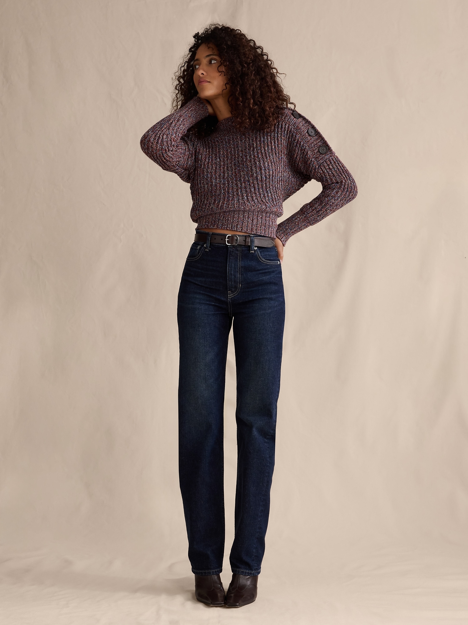 Женские джинсы Banana Republic High-Rise 90S Straight Jean, цвет: Тёмная варка — фото 2