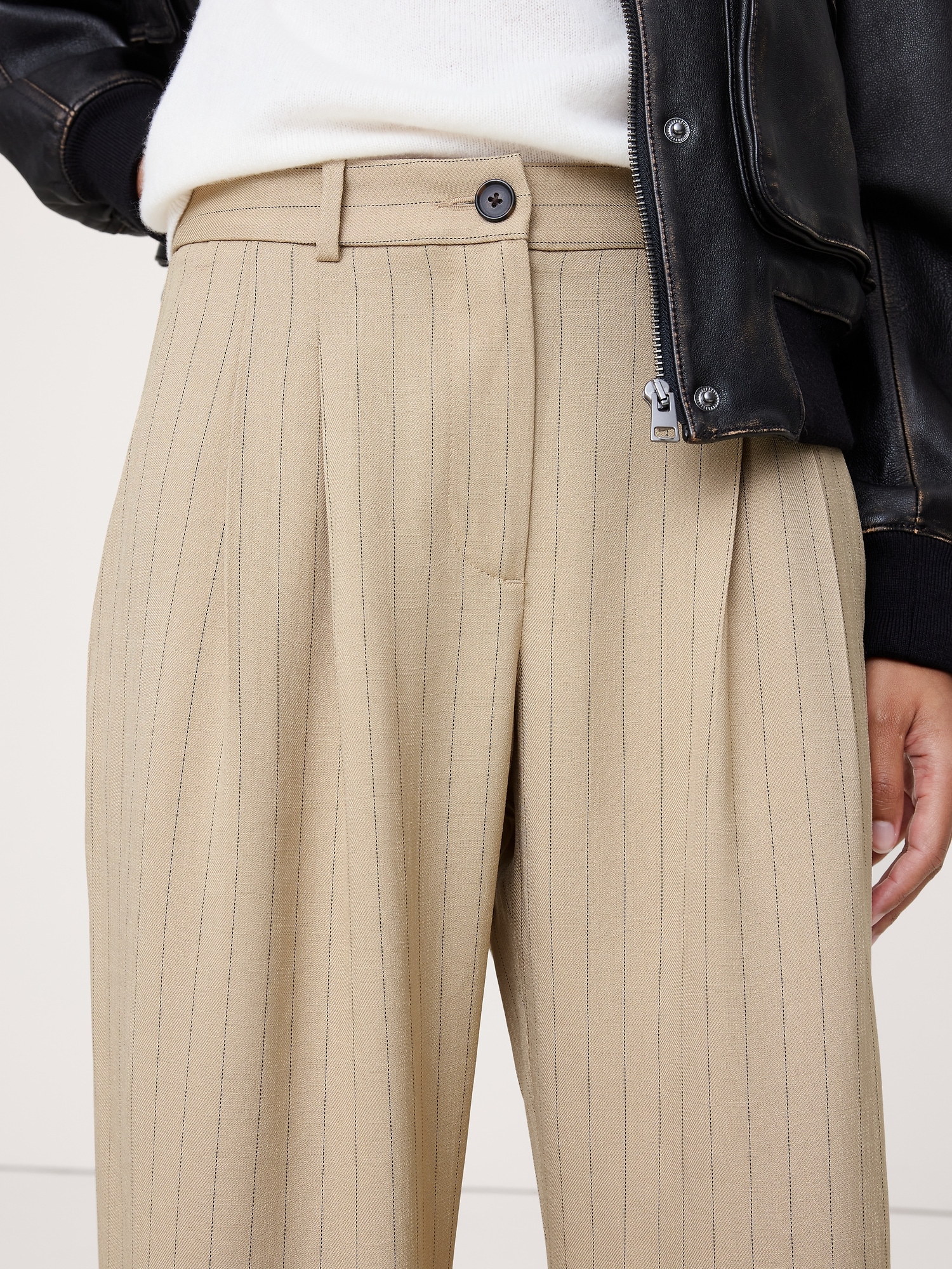 Image number 8 showing, Soho Mid-Rise Pleated Wide-Leg Drapey Twill Pant