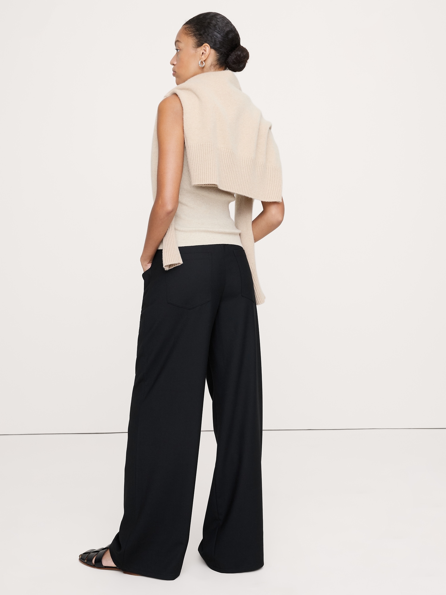 Image number 2 showing, Mid-Rise Wide-Leg Wool-Blend Pull-On Pant