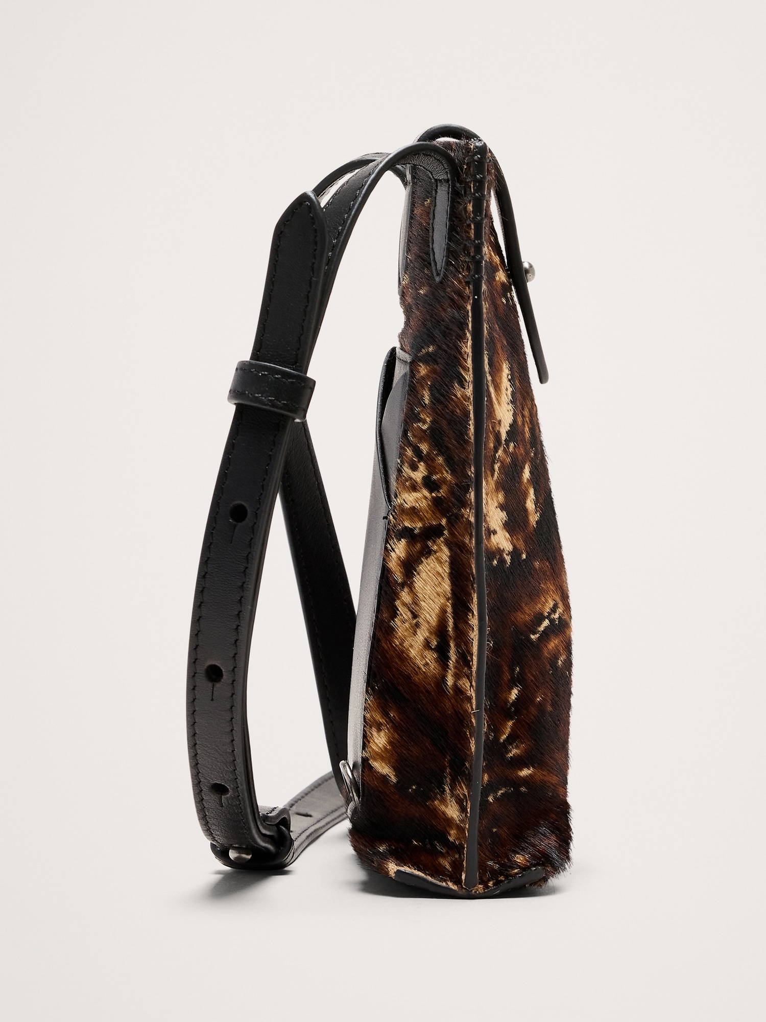 Image number 8 showing, Italian Leather Crossbody Pouch