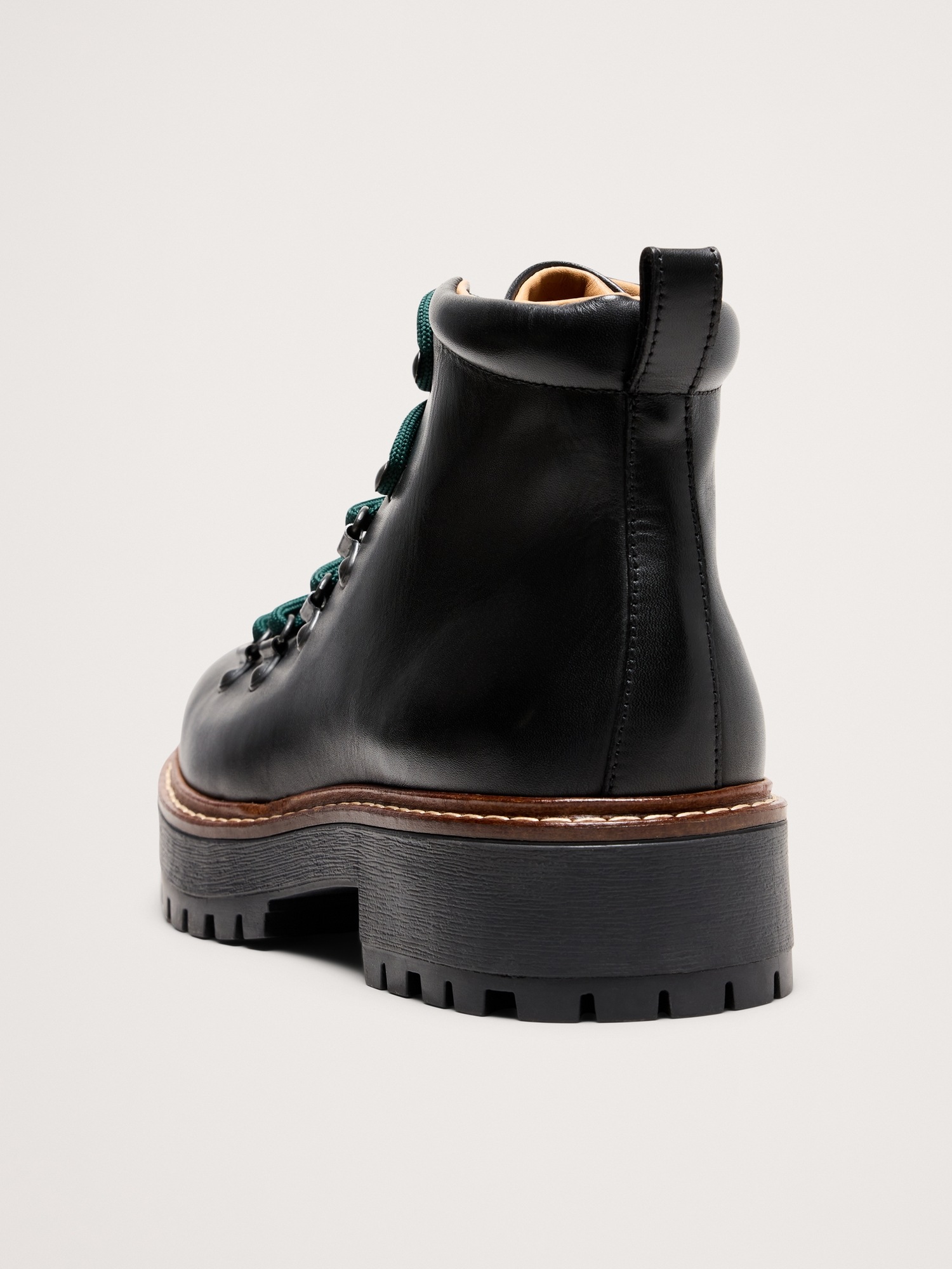 Женские ботинки Banana Republic Italian Leather Alpine Boot, цвет: Чёрный кожаный — фото 4