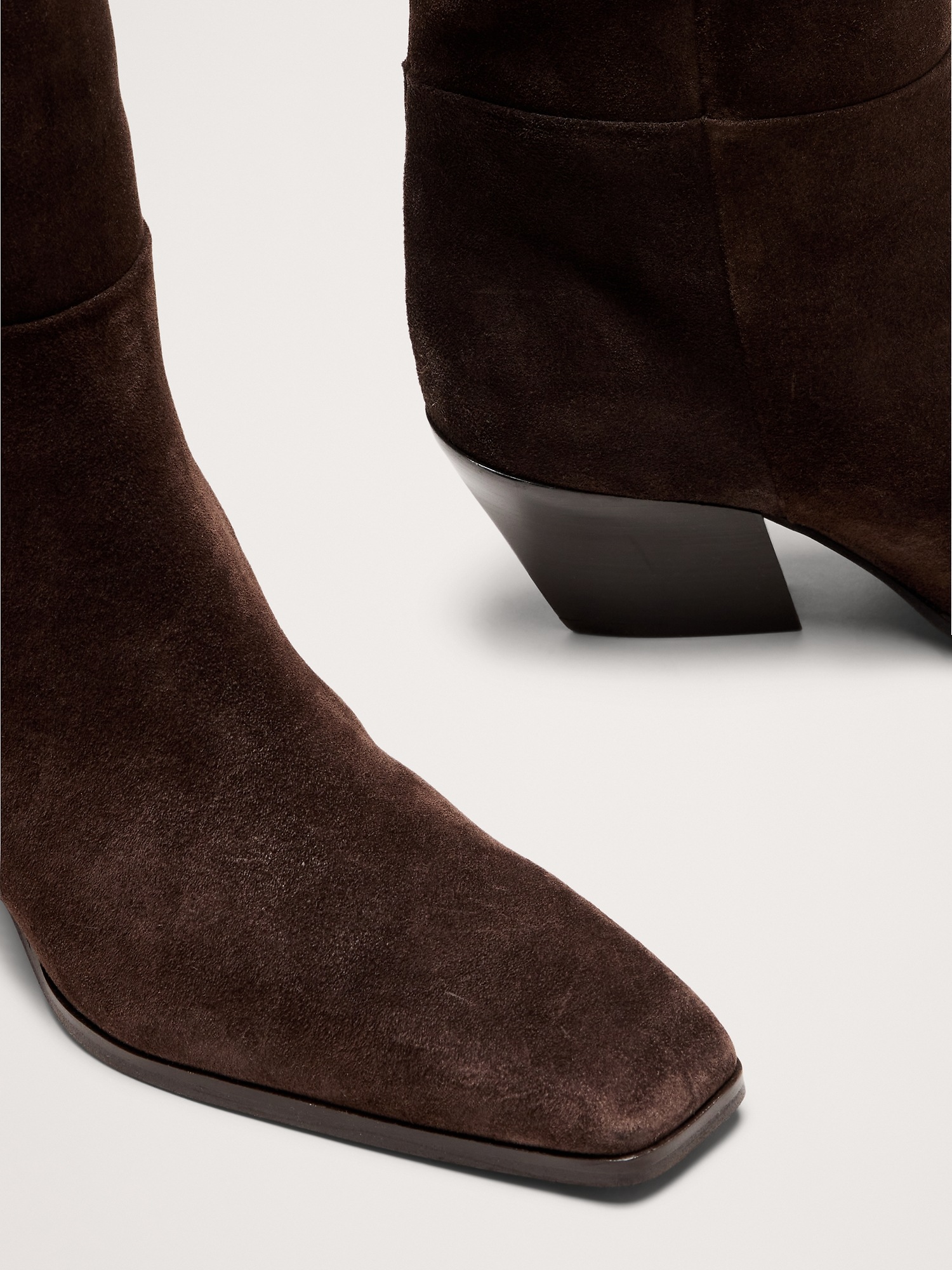 Женские ботинки Banana Republic Italian Leather Knee-High Boot, цвет: Коричневый замшевый — фото 6