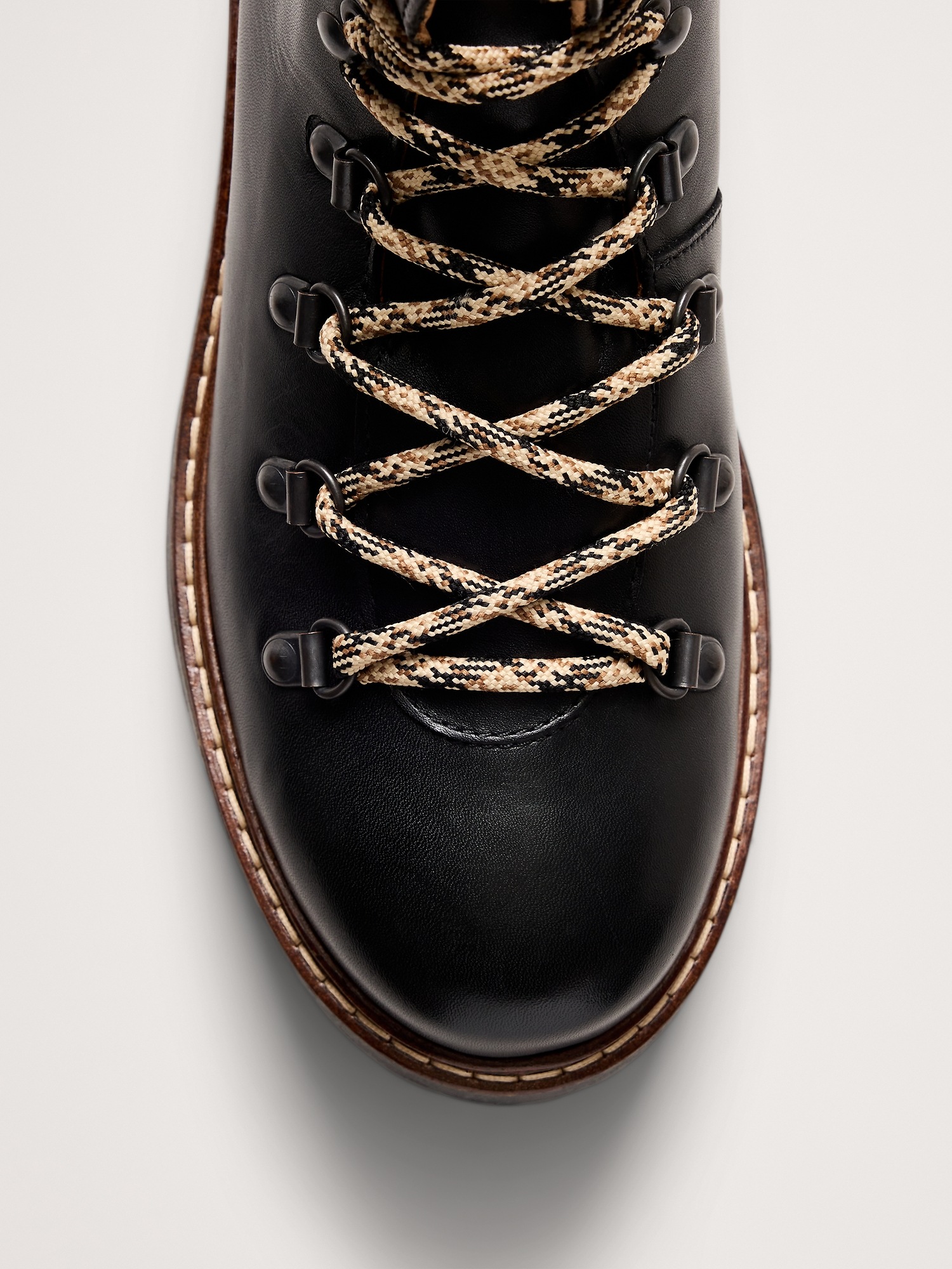 Женские ботинки Banana Republic Italian Leather Alpine Boot, цвет: Чёрный кожаный — фото 5
