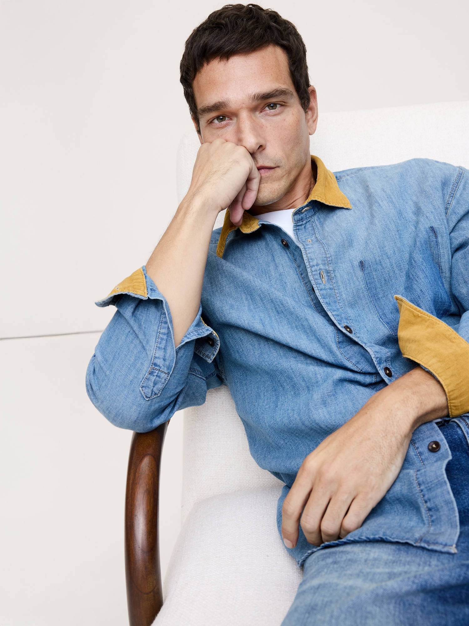 Relaxed-Fit Cotton-Hemp Chambray Shirt - Light Blue