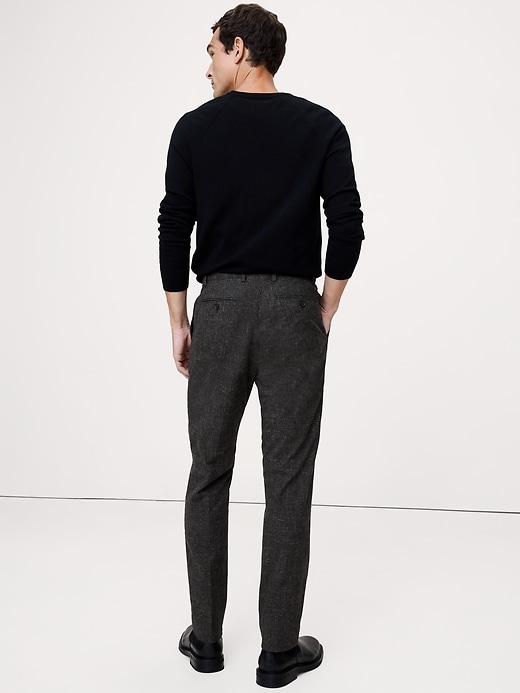Slim Wrinkle-Resistant Dress Pant