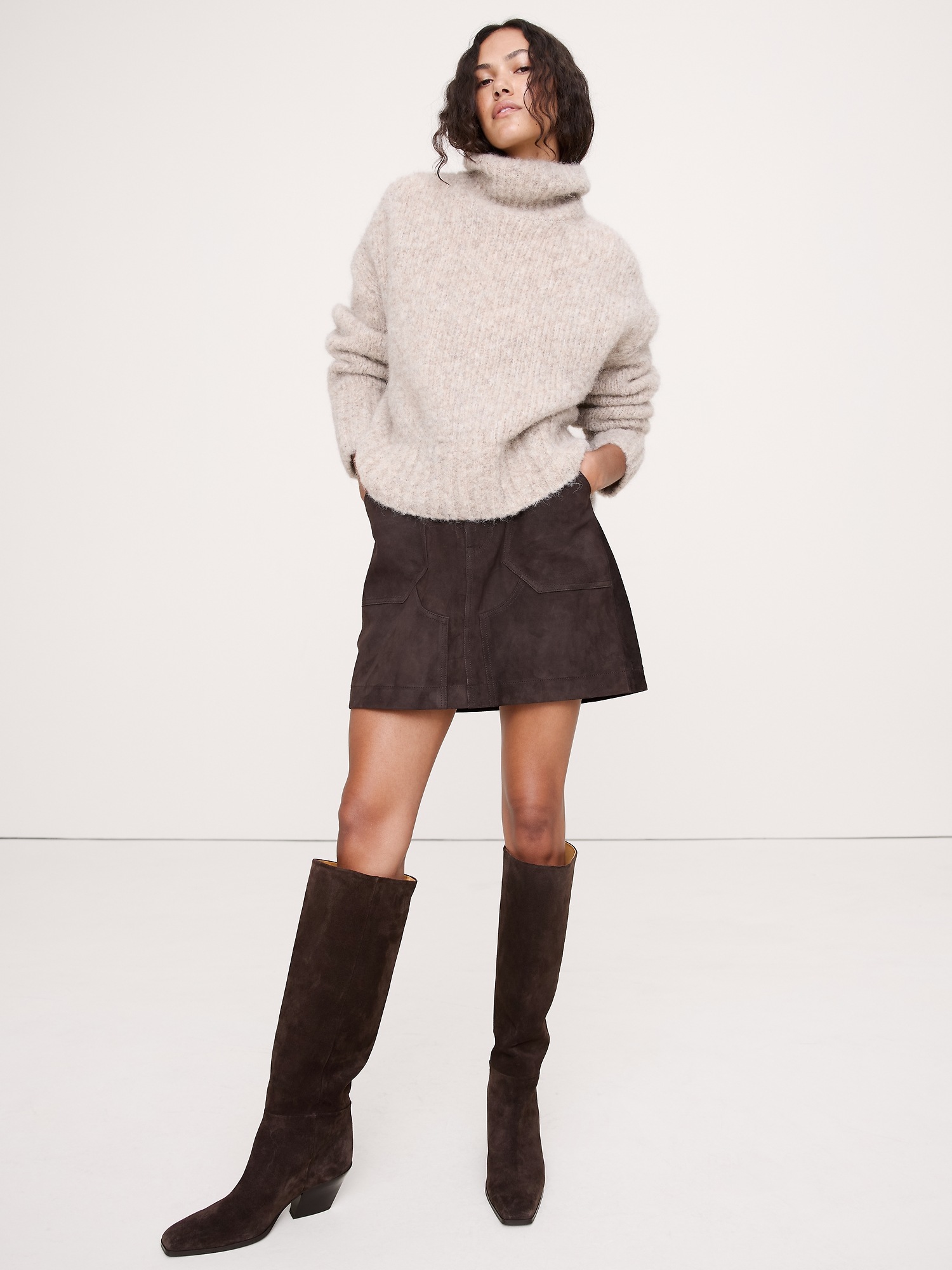 Женские ботинки Banana Republic Italian Leather Knee-High Boot, цвет: Коричневый замшевый — фото 2