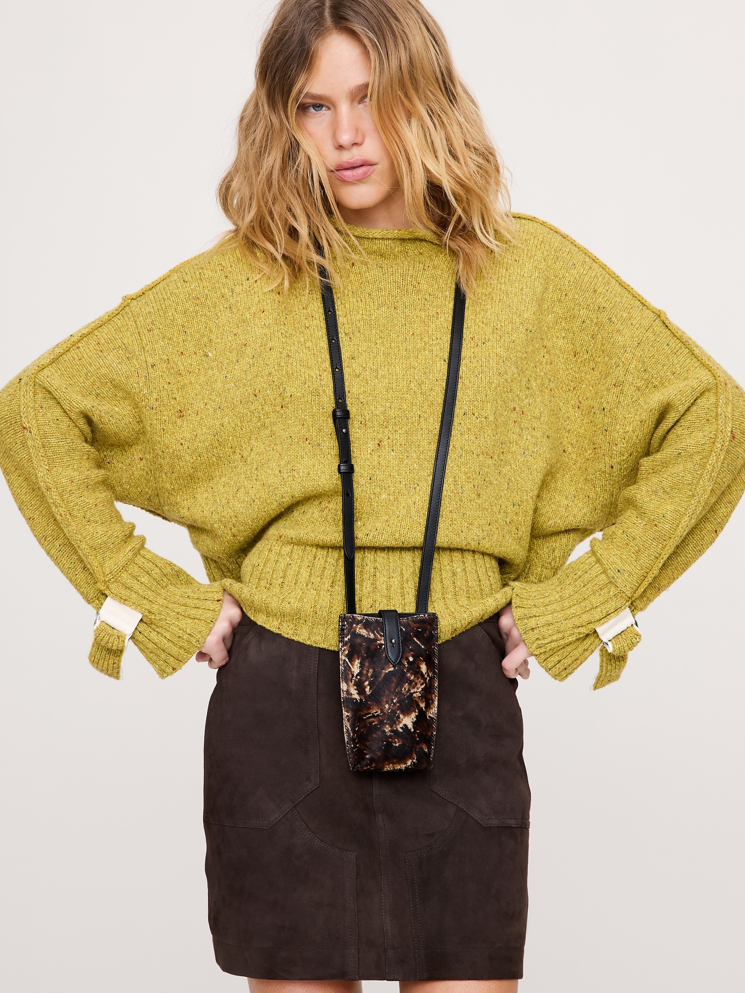 Image number 7 showing, Italian Leather Crossbody Pouch