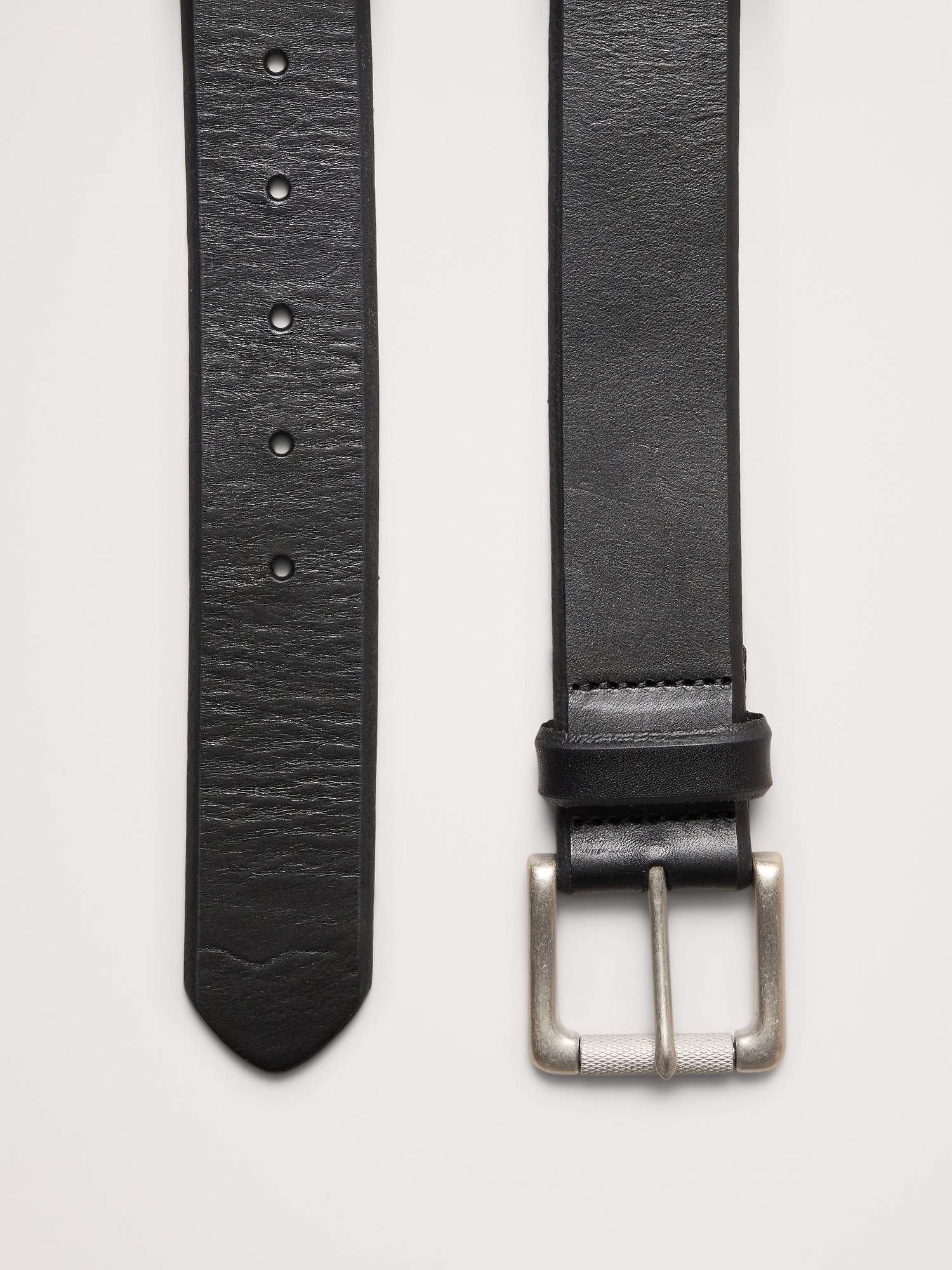 Мужской ремень Banana Republic Tumbled Leather Belt, цвет: Чёрный — фото 3