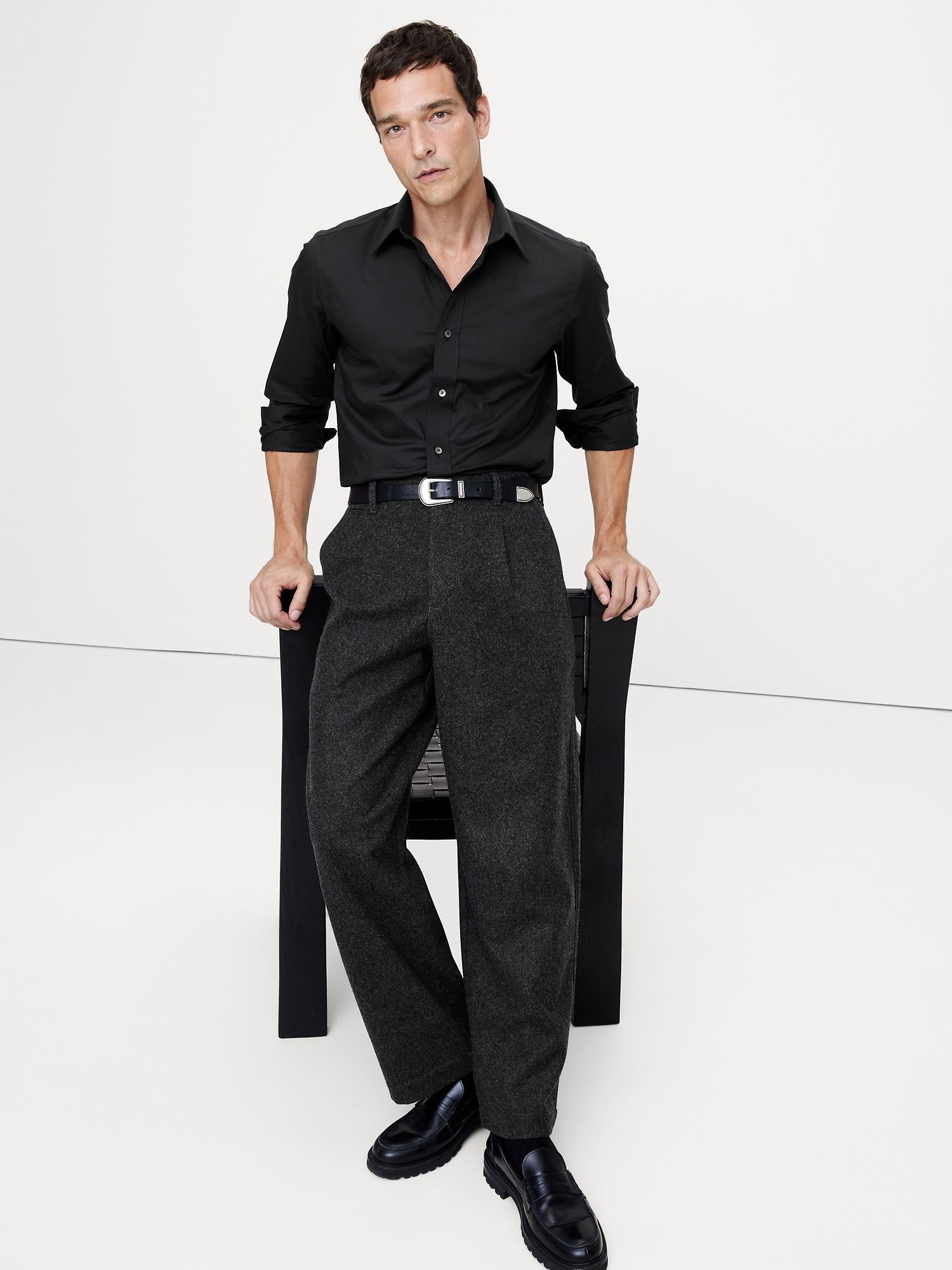 Slim-Fit Wrinkle-Resistant Dress Shirt - Black