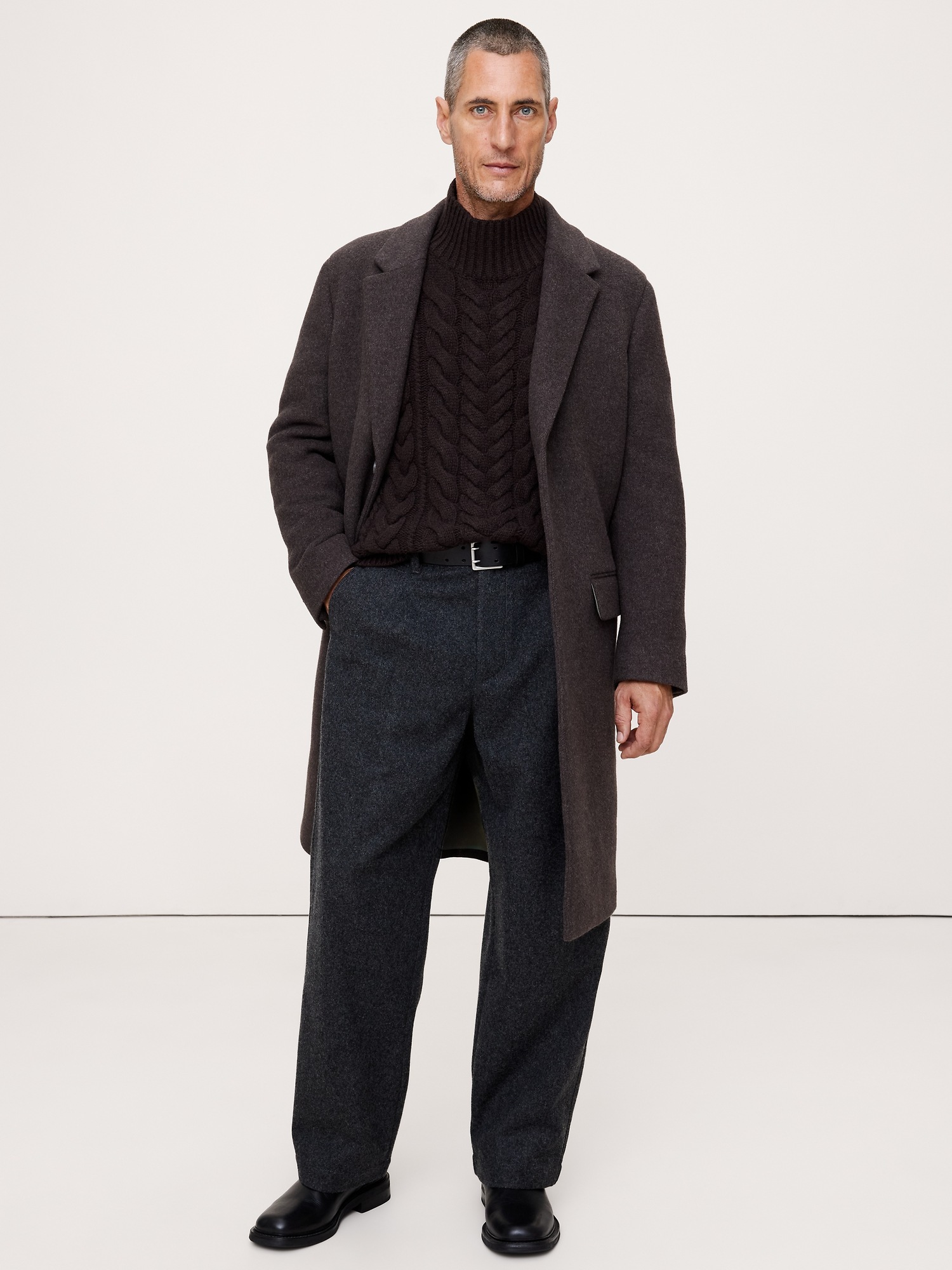 Мужской свитер Banana Republic Italian Merino-Blend Mock-Neck, цвет: Тёмный коричневый — фото 3