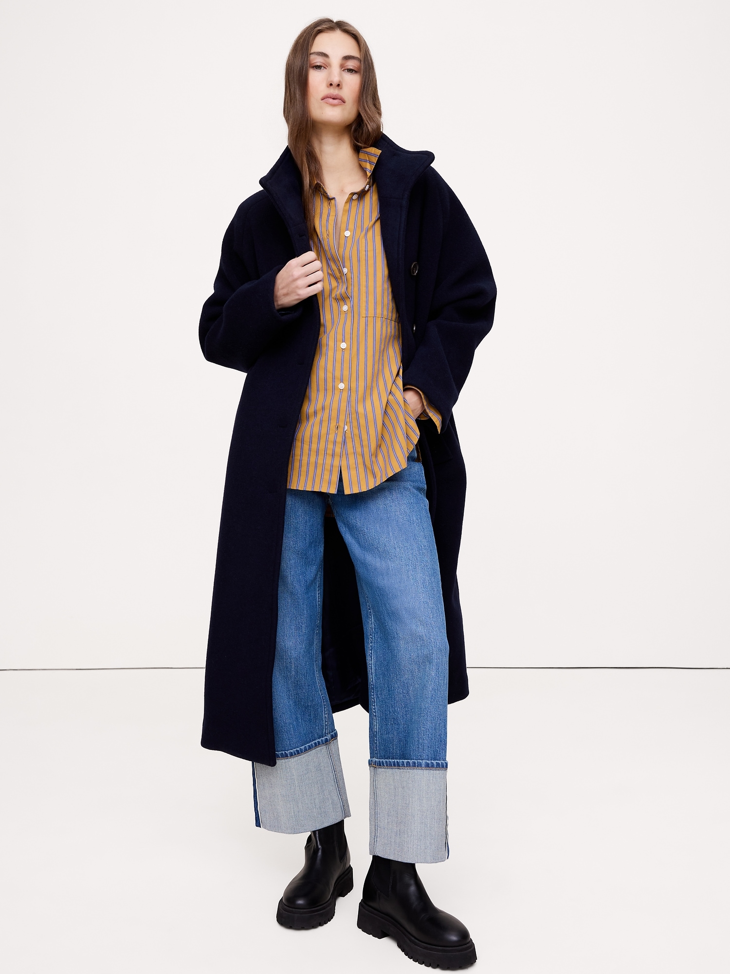 Image number 3 showing, The Oversized Shirt