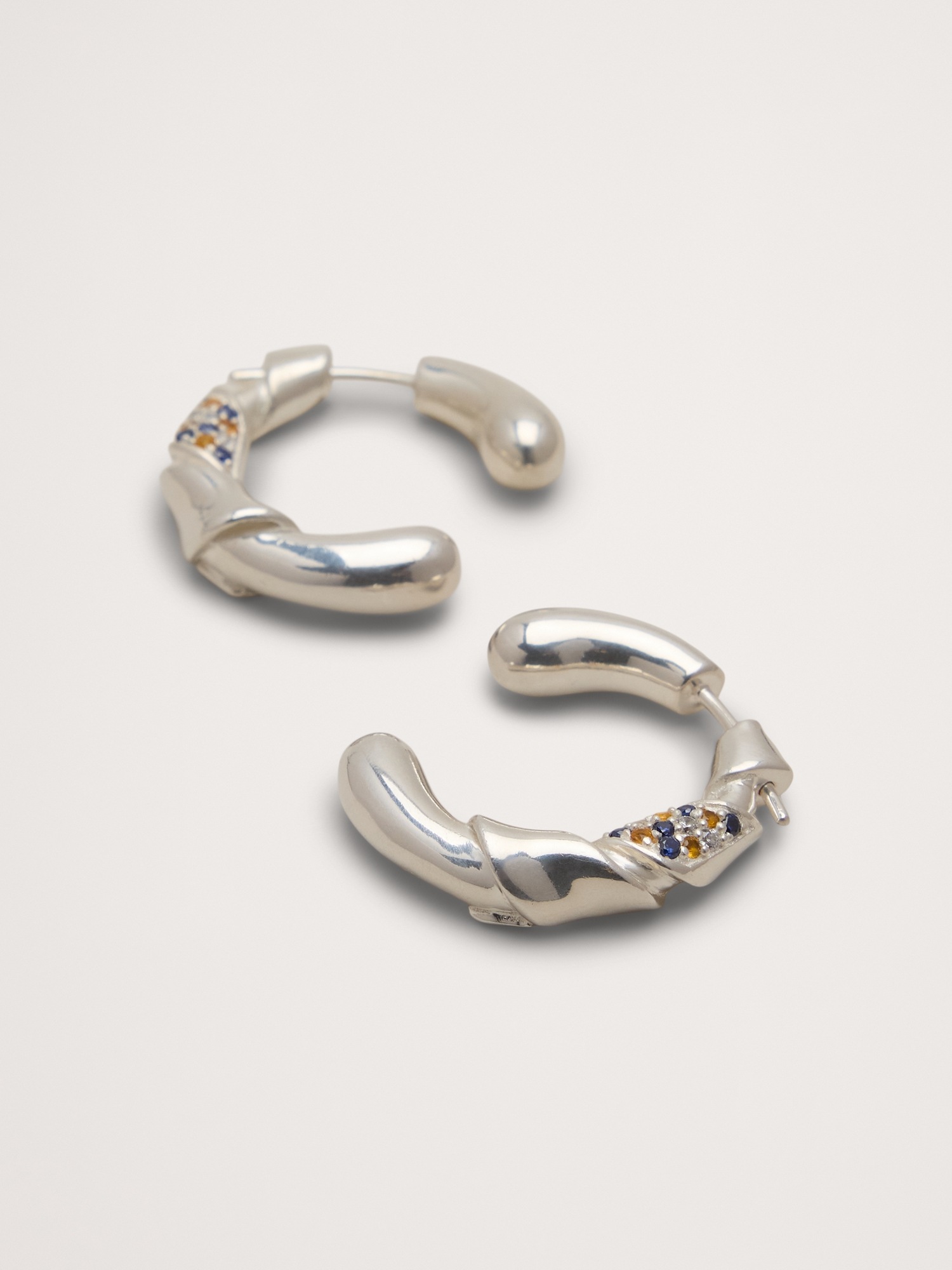 Женские серьги Banana Republic Rhinestone Ribbon, цвет: Серебряный — фото 2