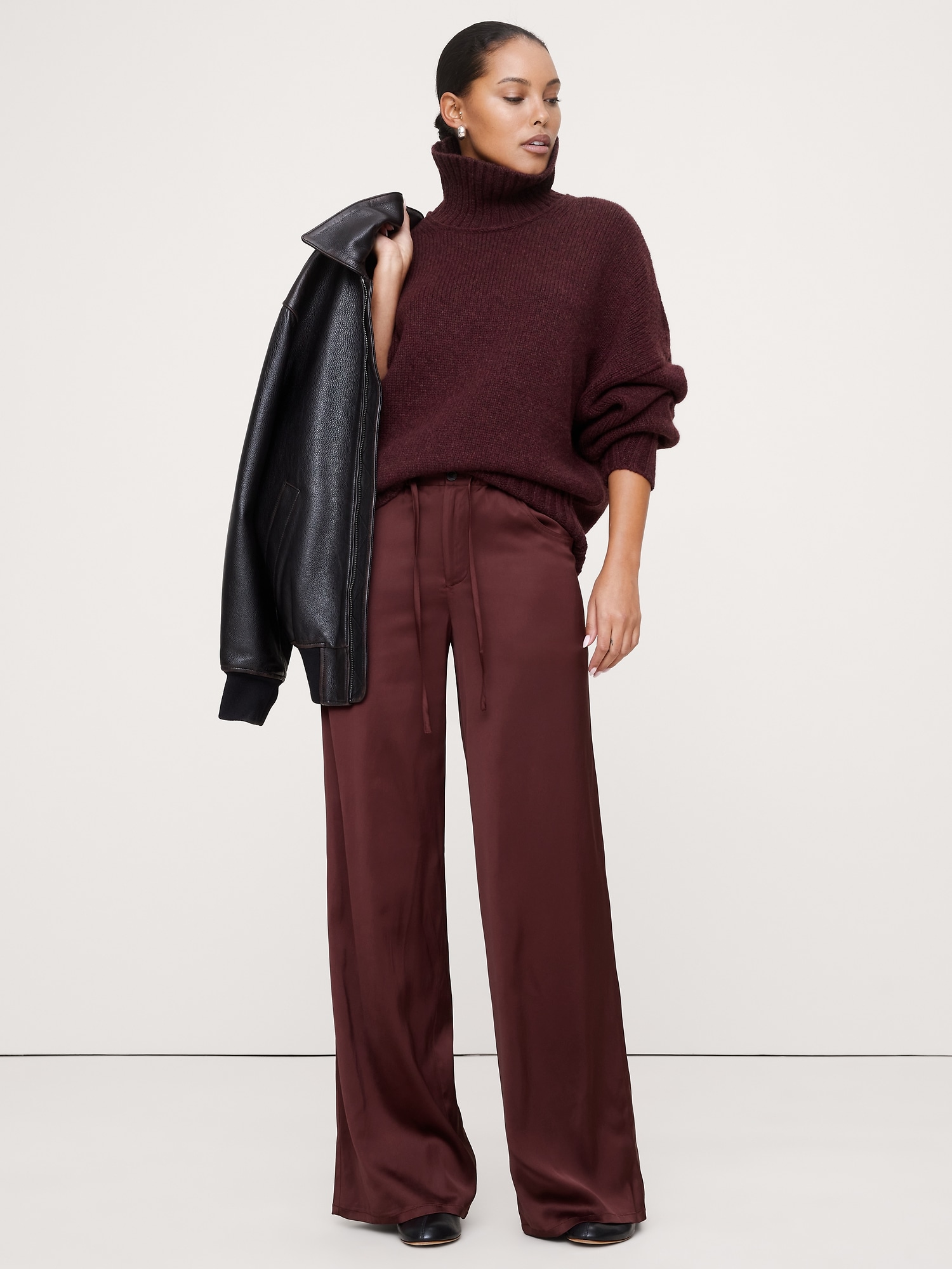Mid-Rise Wide-Leg Pull-On Stretch-Satin Pant - Redwood Burgundy