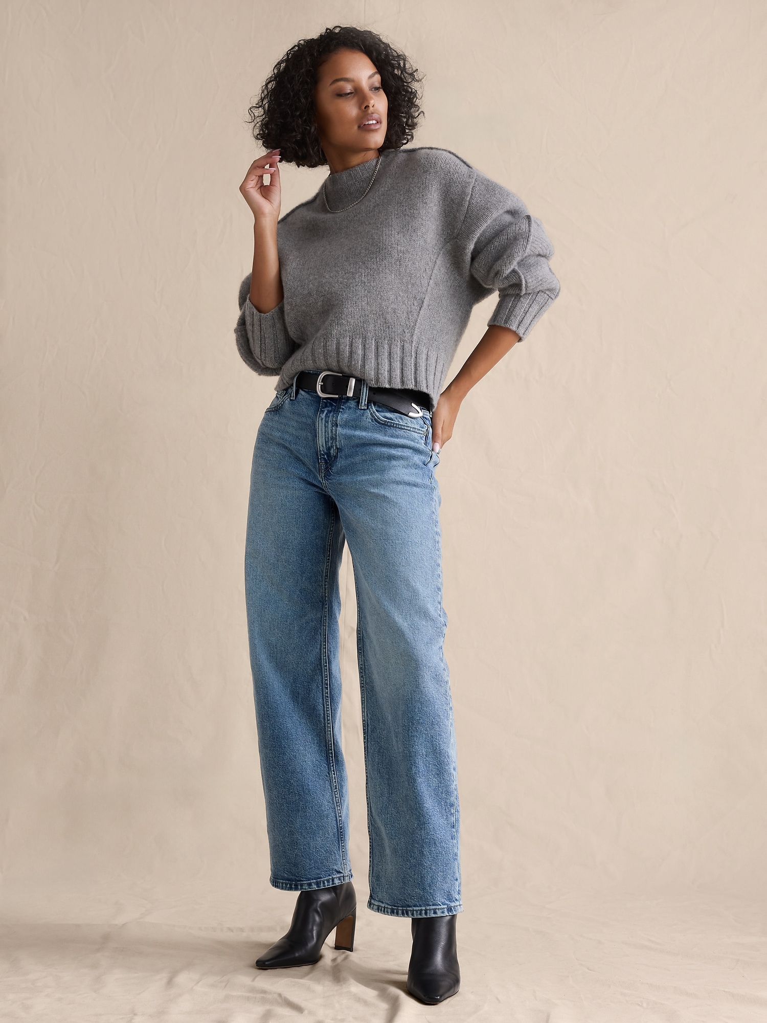 Mid-Rise 90S Loose Jean - Medium Light Wash