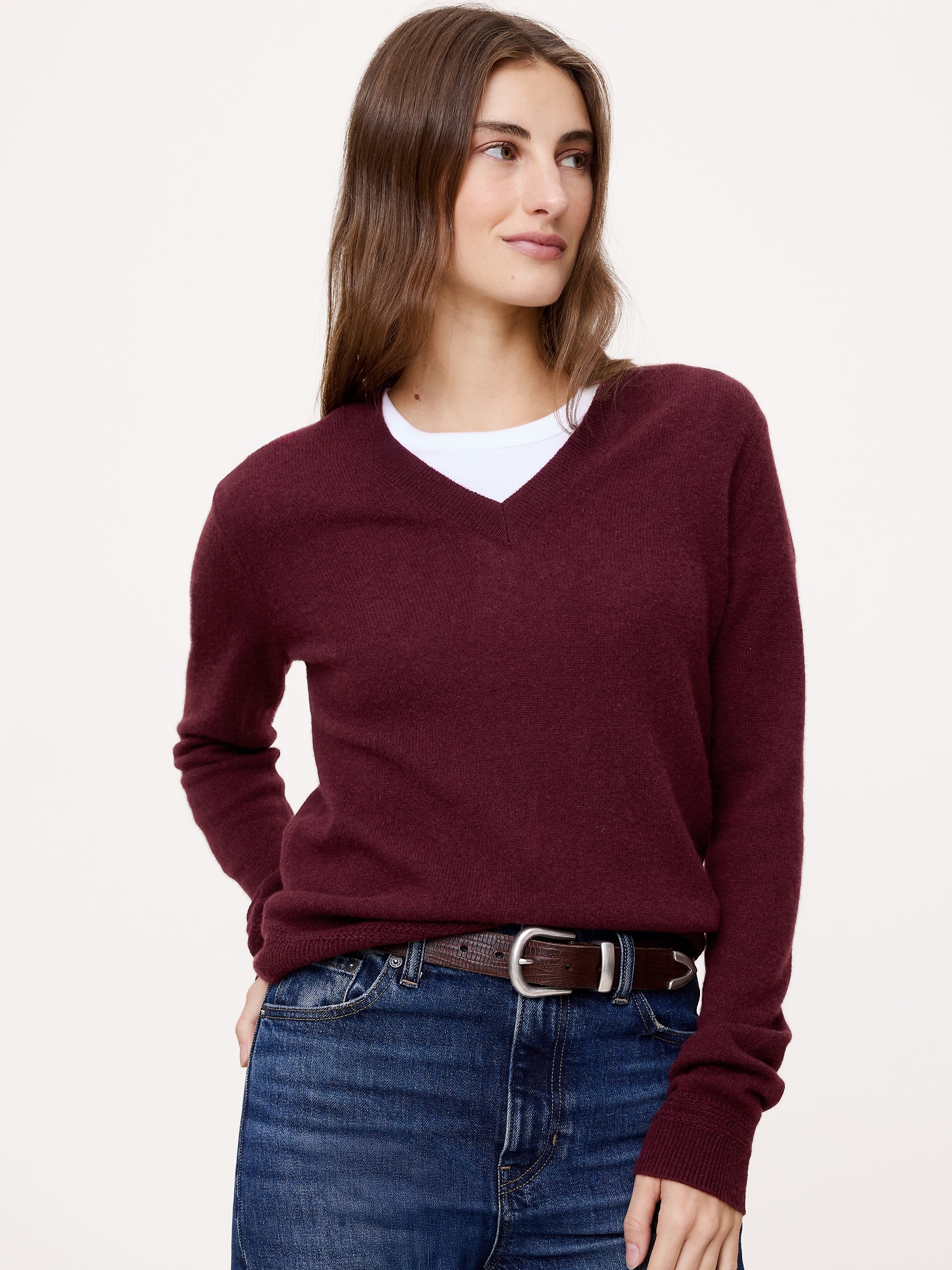 Lightweight Cashmere V-Neck Sweater - Port Wine