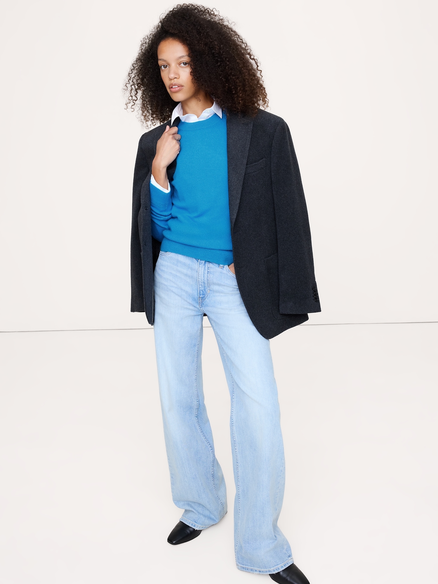 Image number 3 showing, Lightweight Cashmere Crew-Neck Sweater
