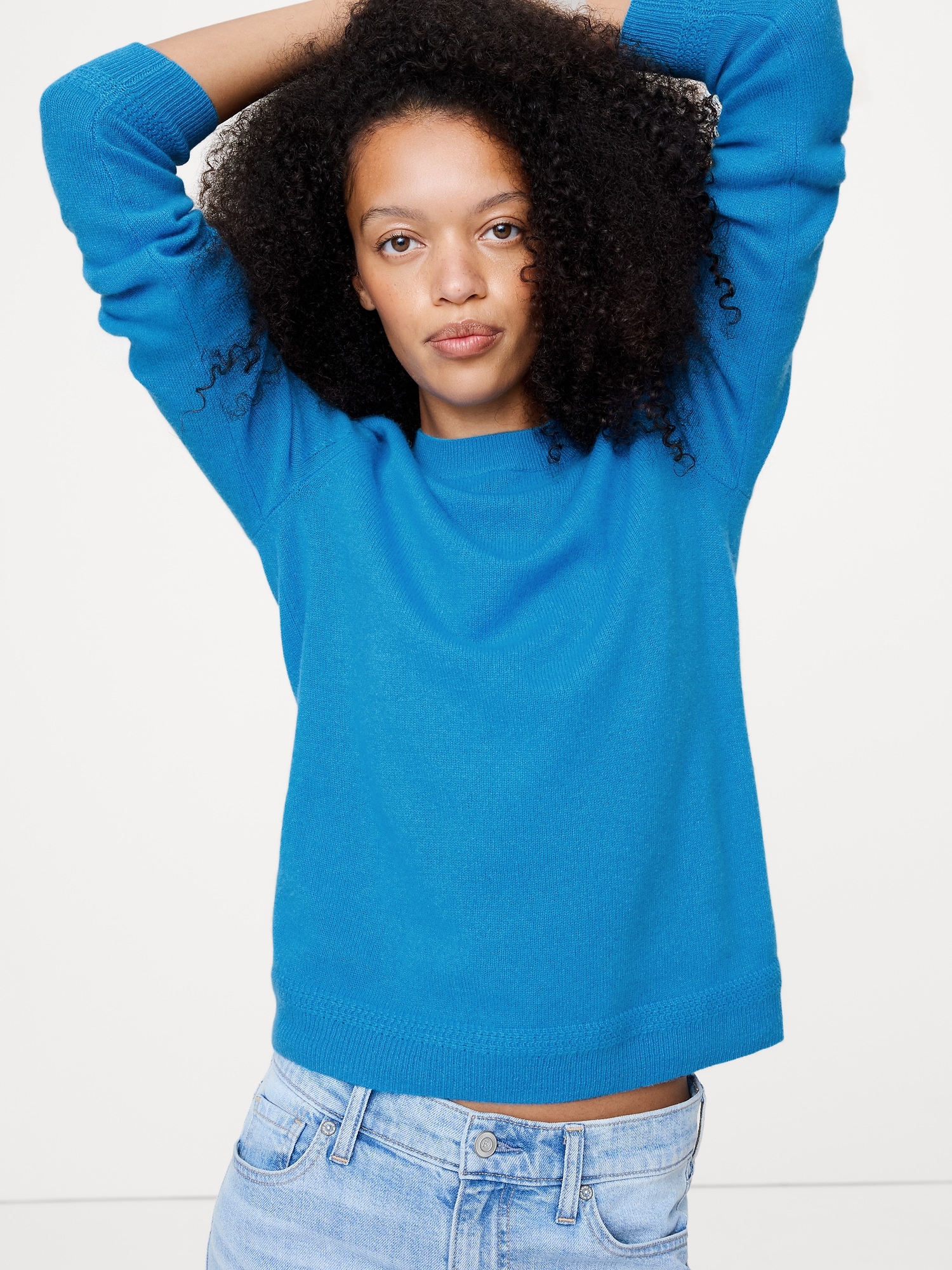 Lightweight Cashmere Crew-Neck Sweater - Bright Cobalt