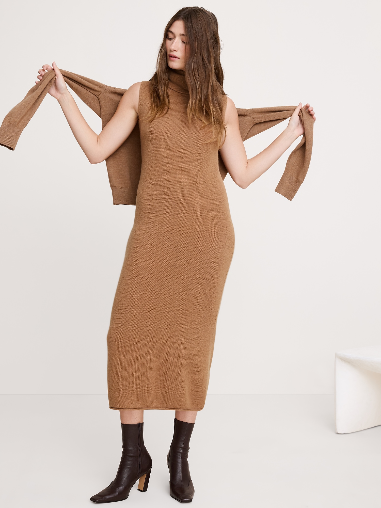 Lightweight Cashmere Turtleneck Midi Dress - Dark Camel