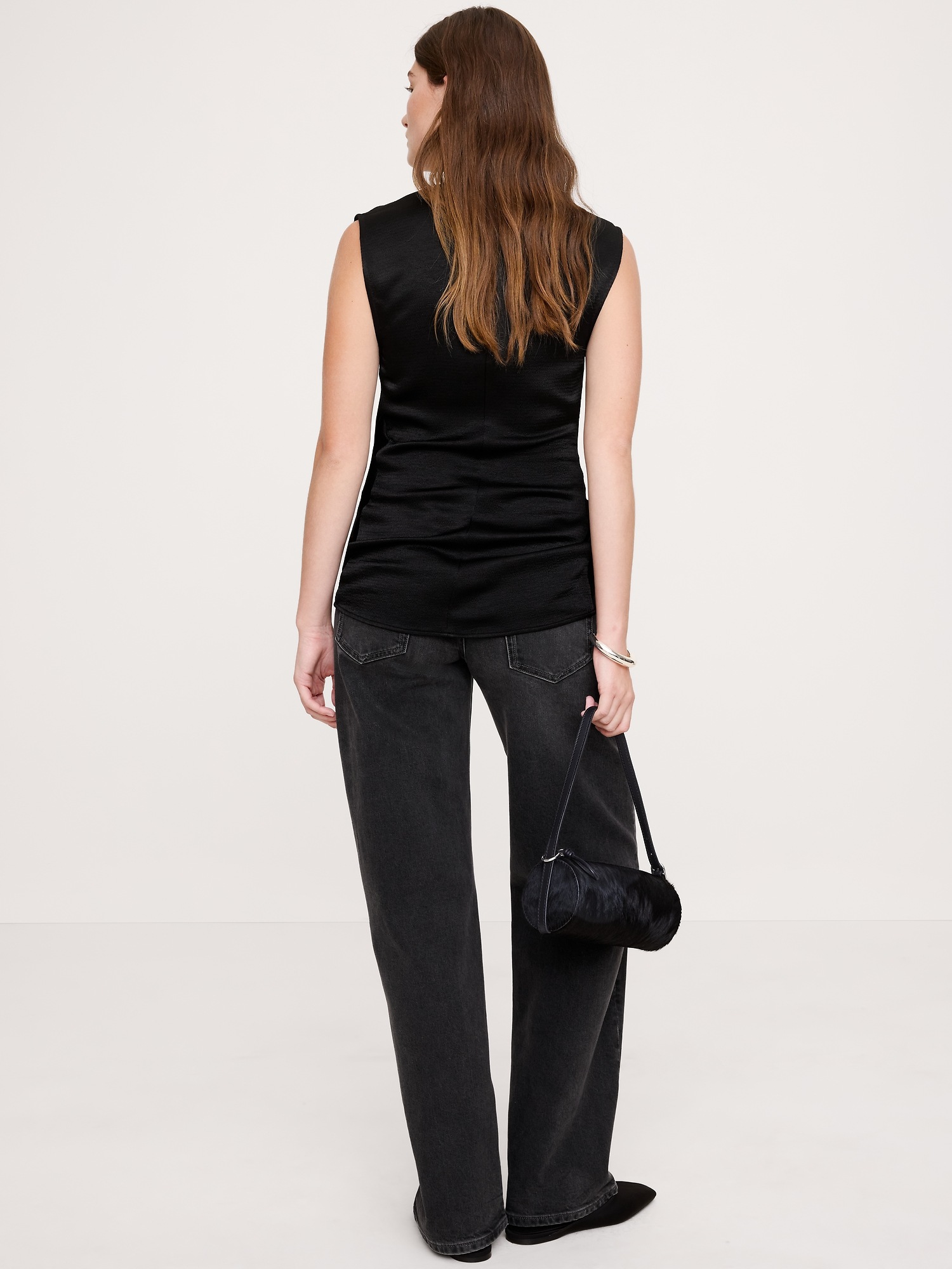 Женский топ Banana Republic Hammered Satin Draped Top, цвет: Чёрный — фото 2