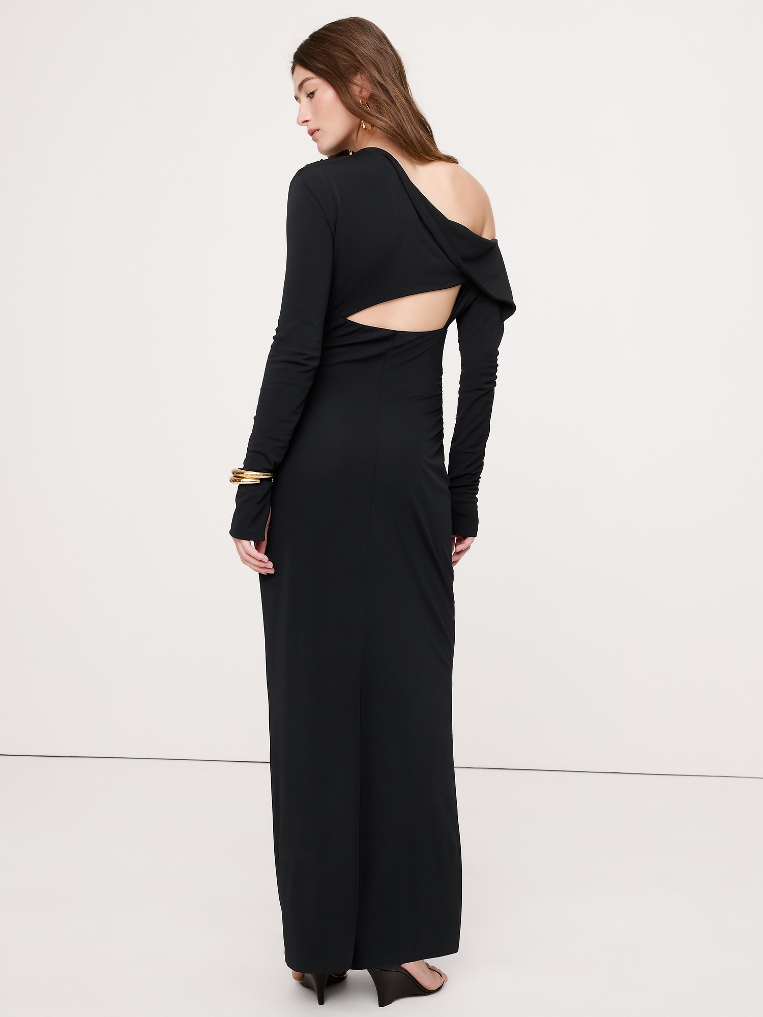 Женское платье Banana Republic Matte Jersey Open Back Maxi, цвет: Чёрный — фото 2