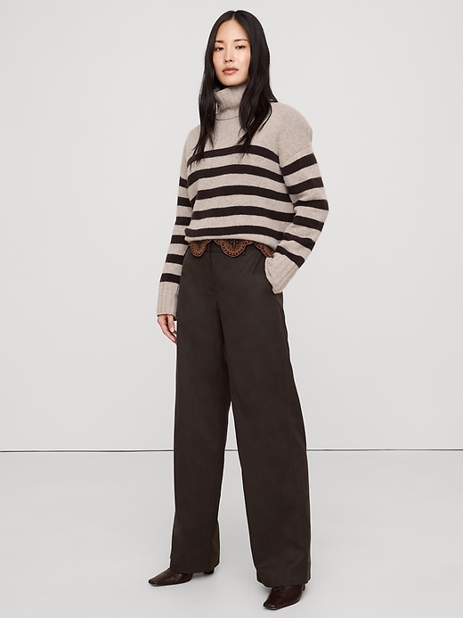 The Everyday Wide-Leg Pant