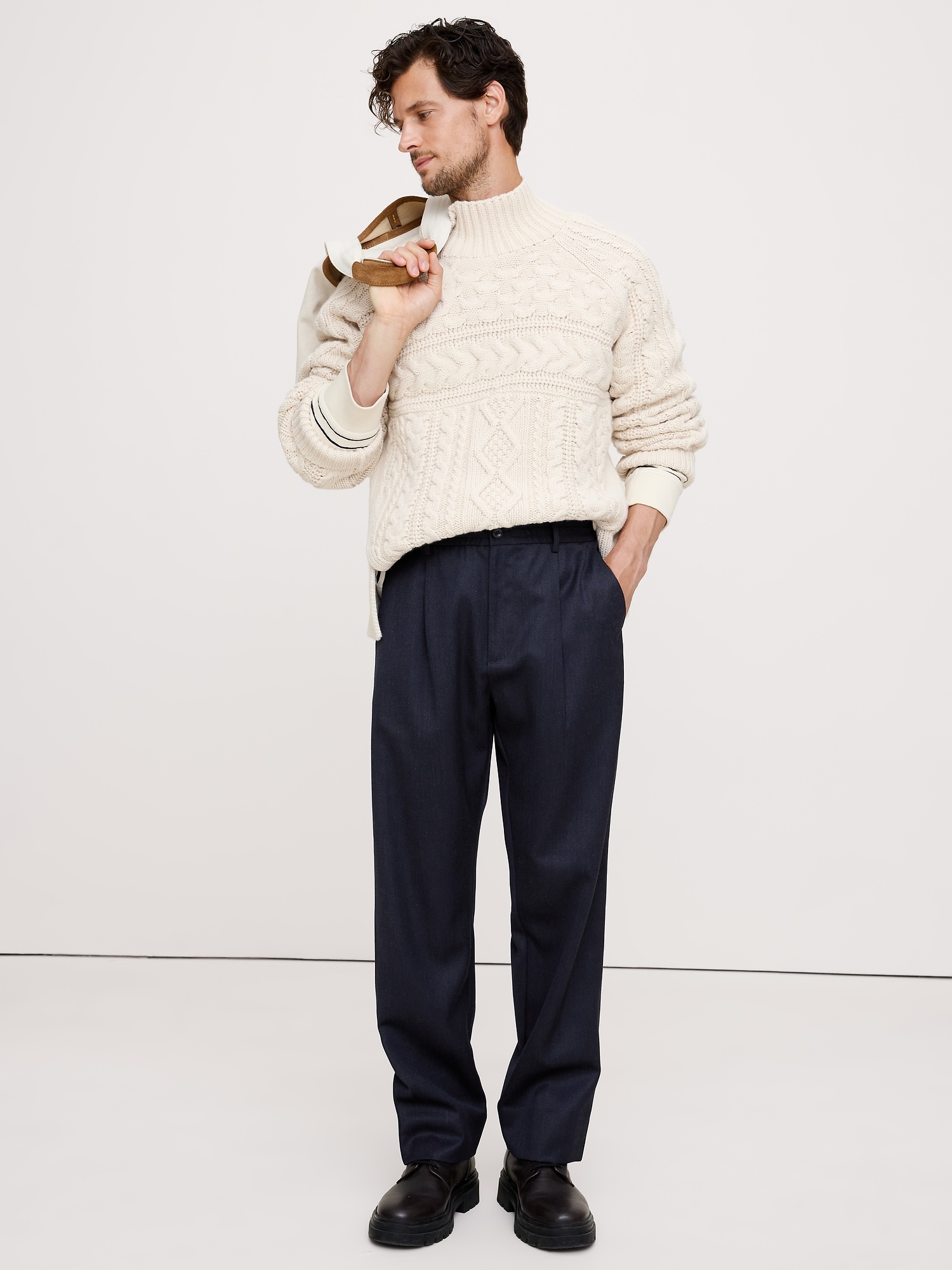 Relaxed Pleated Pull-On Twill Dress Pant - Navy Blue