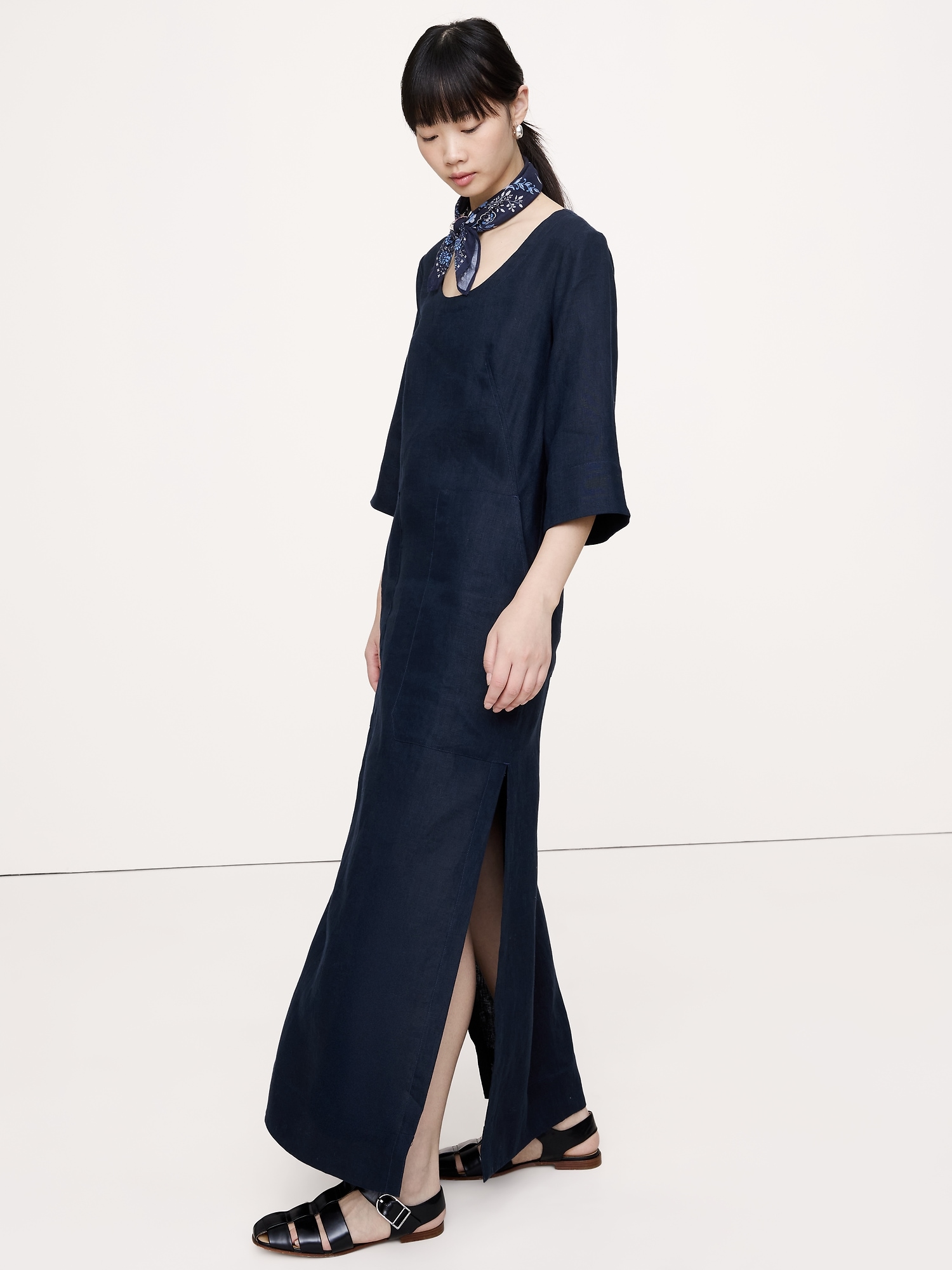 Image number 1 showing, Linen Scoop-Neck Maxi Dress