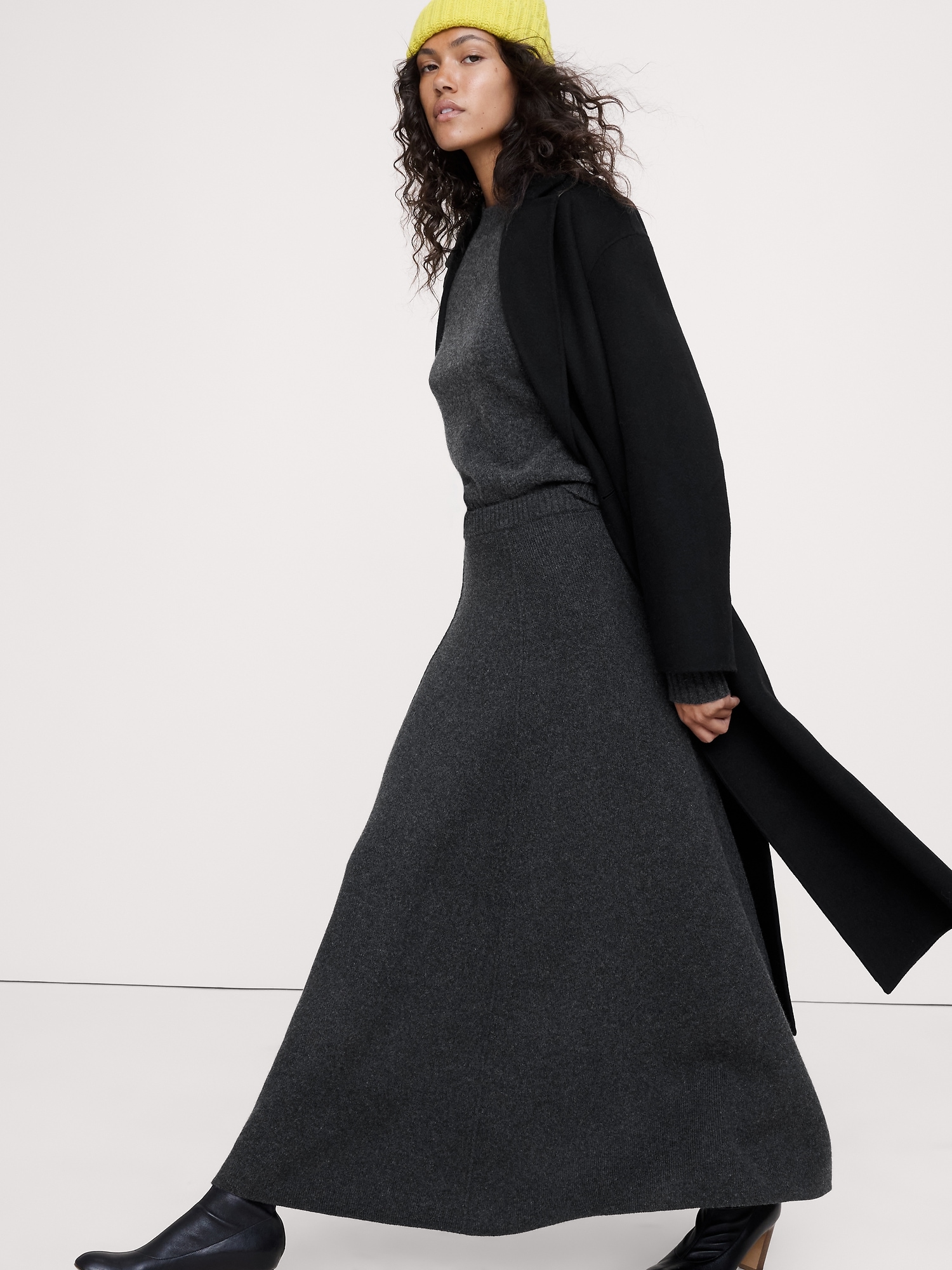 Image number 3 showing, Merino-Cotton Midi Sweater Skirt