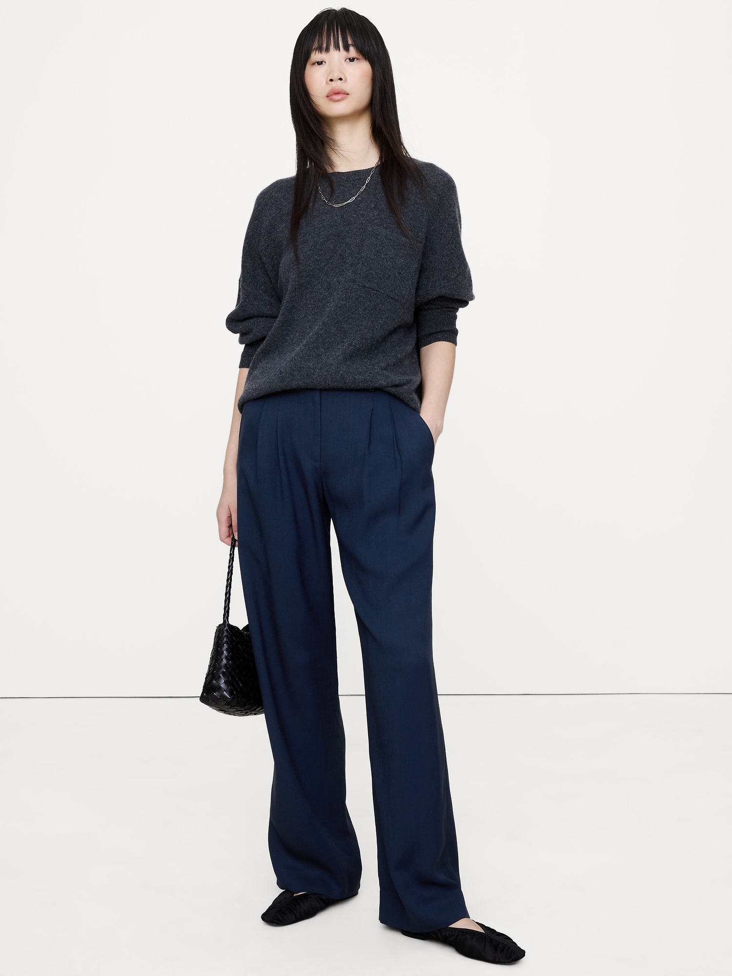 Soho Mid-Rise Pleated Wide-Leg Drapey Twill Pant - Navy Blue