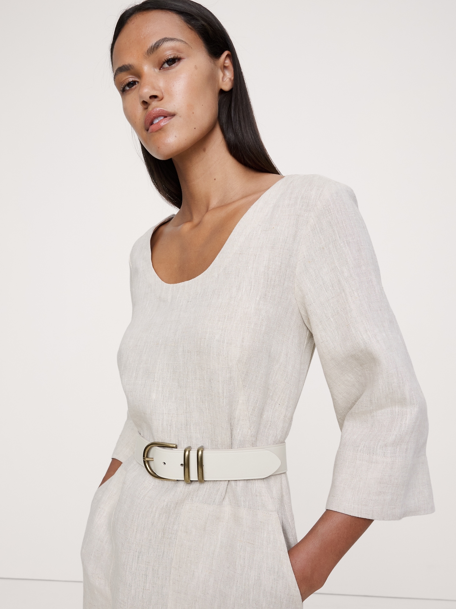 Image number 6 showing, Linen Scoop-Neck Maxi Dress
