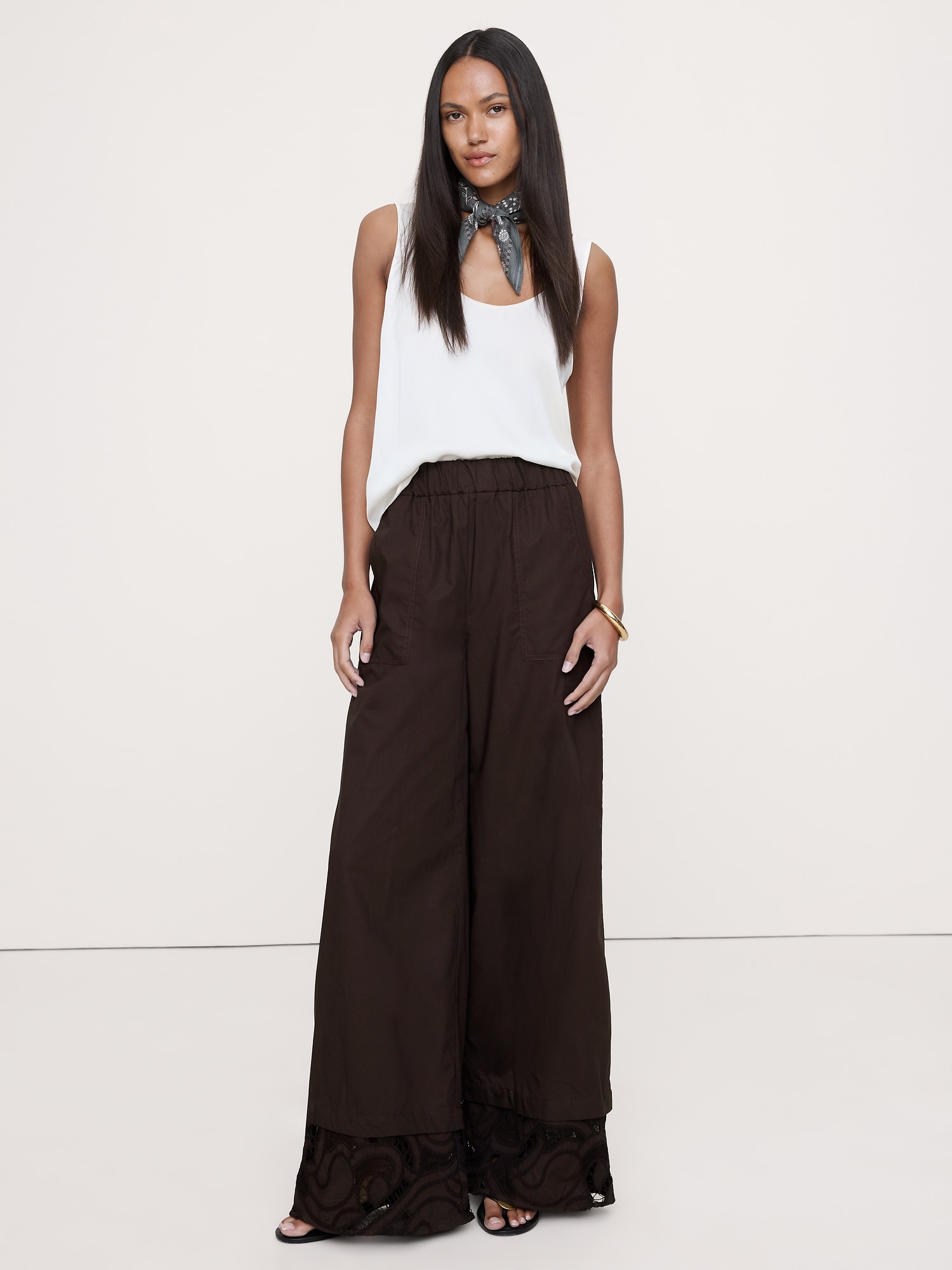Embroidered Cotton Poplin Cropped Pull-On Pant - Ganache Brown