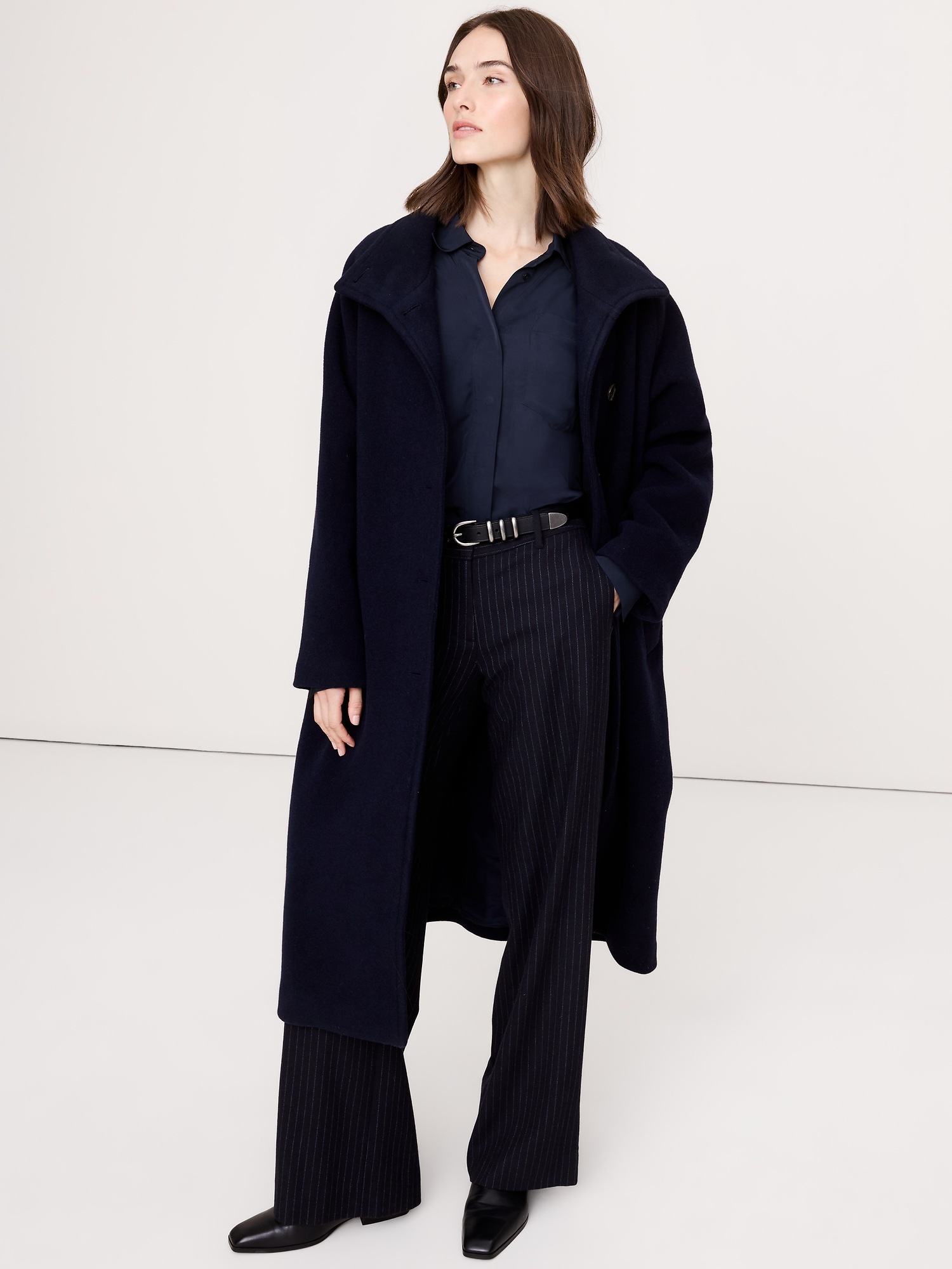 Женский топ Banana Republic Drapey Button-Back Tunic, цвет: Тёмно-синий — фото 3
