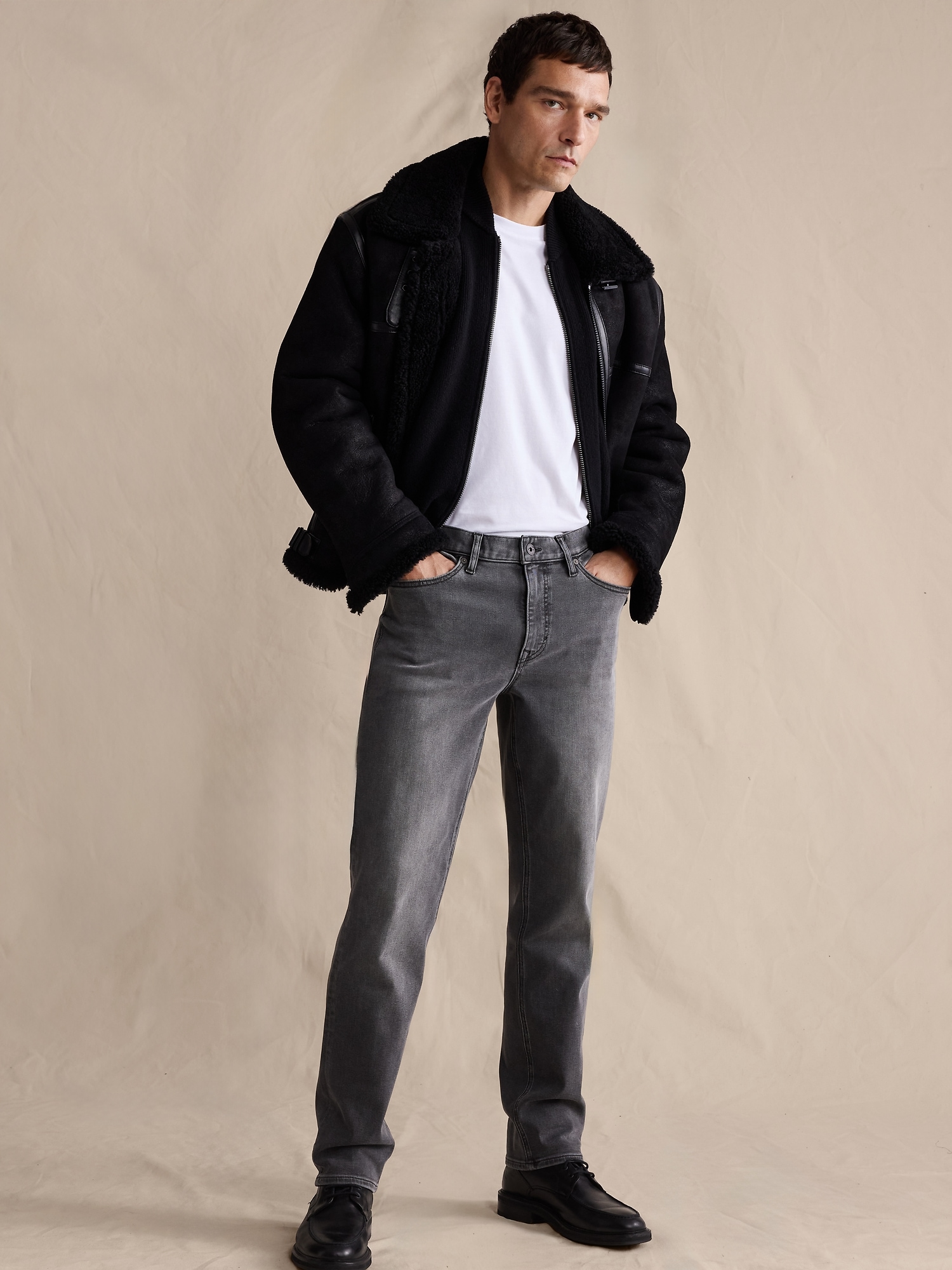 Straight Luxe Traveler Jean - Dusty Gray