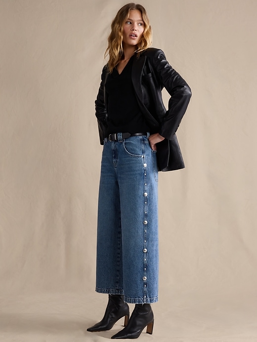 Low-Rise Loose Studded Ankle Jean