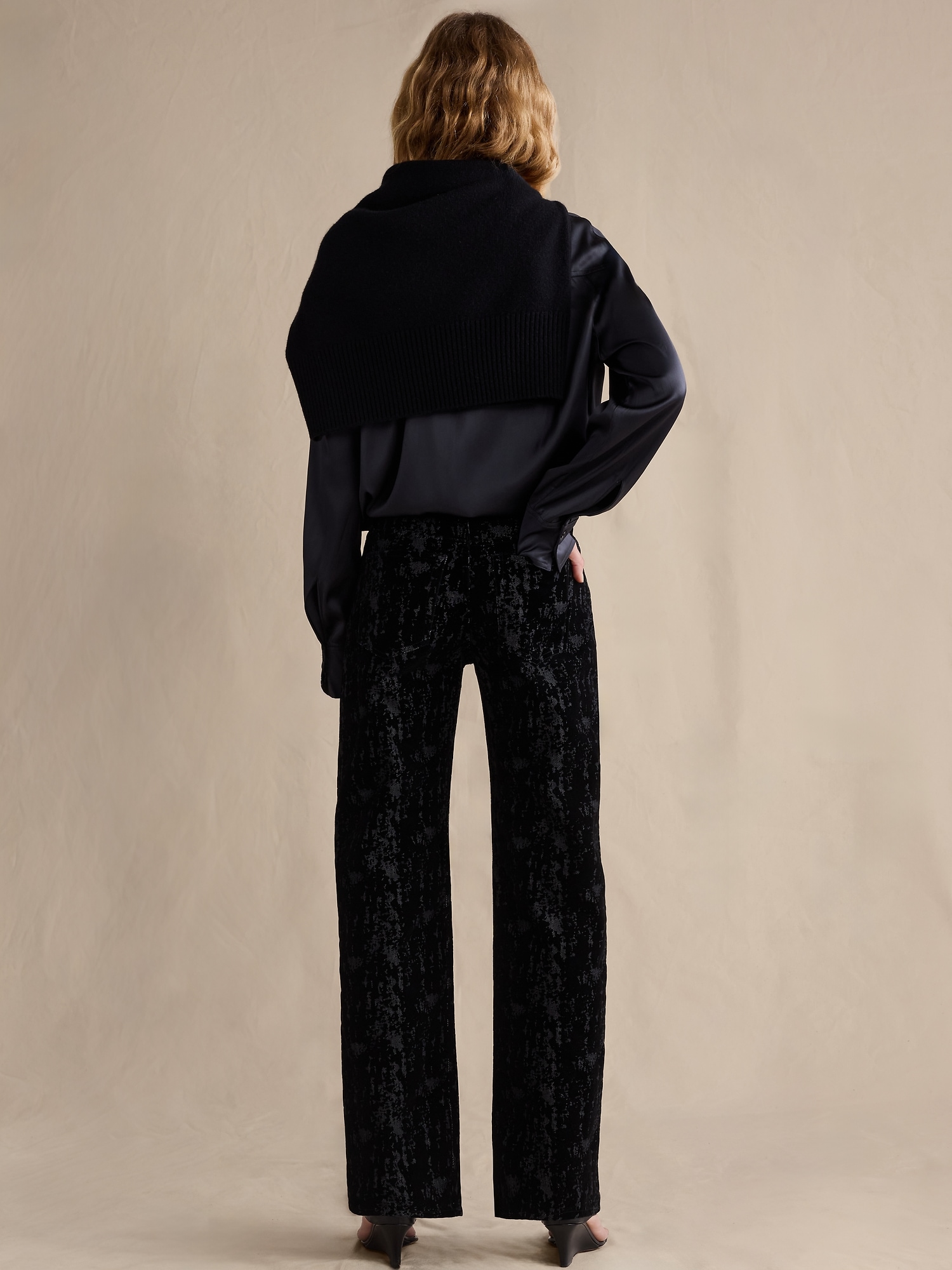 Image number 3 showing, Mid-Rise 90S Loose Flocked Jean