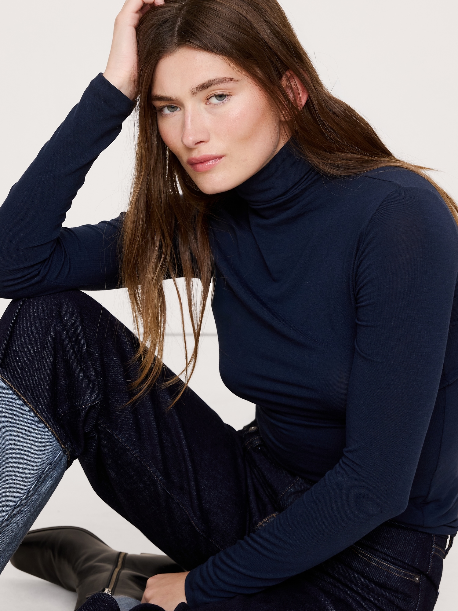 Luxe Wool-Blend Turtleneck T-Shirt - Navy Blue