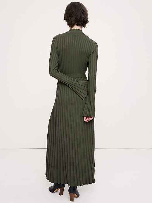 Sculpted Ribbed Sweater Maxi Dress