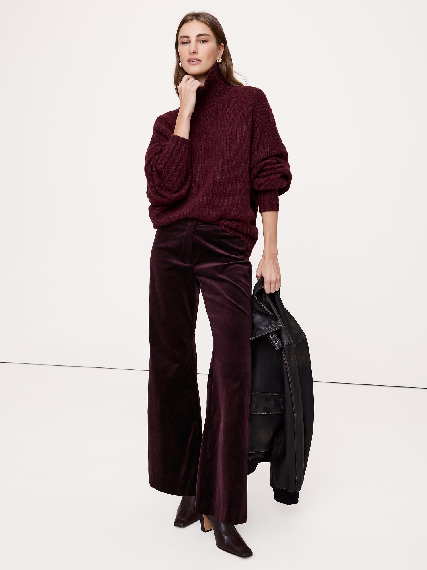 Mid-Rise Flare Velvet Pant - Burgundy Red