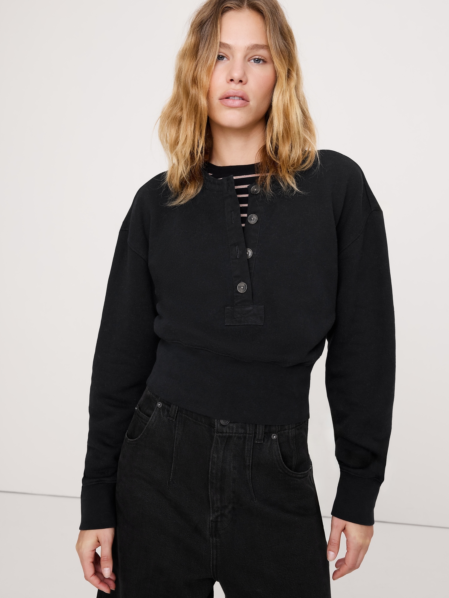 French Terry Henley Sweatshirt - Black