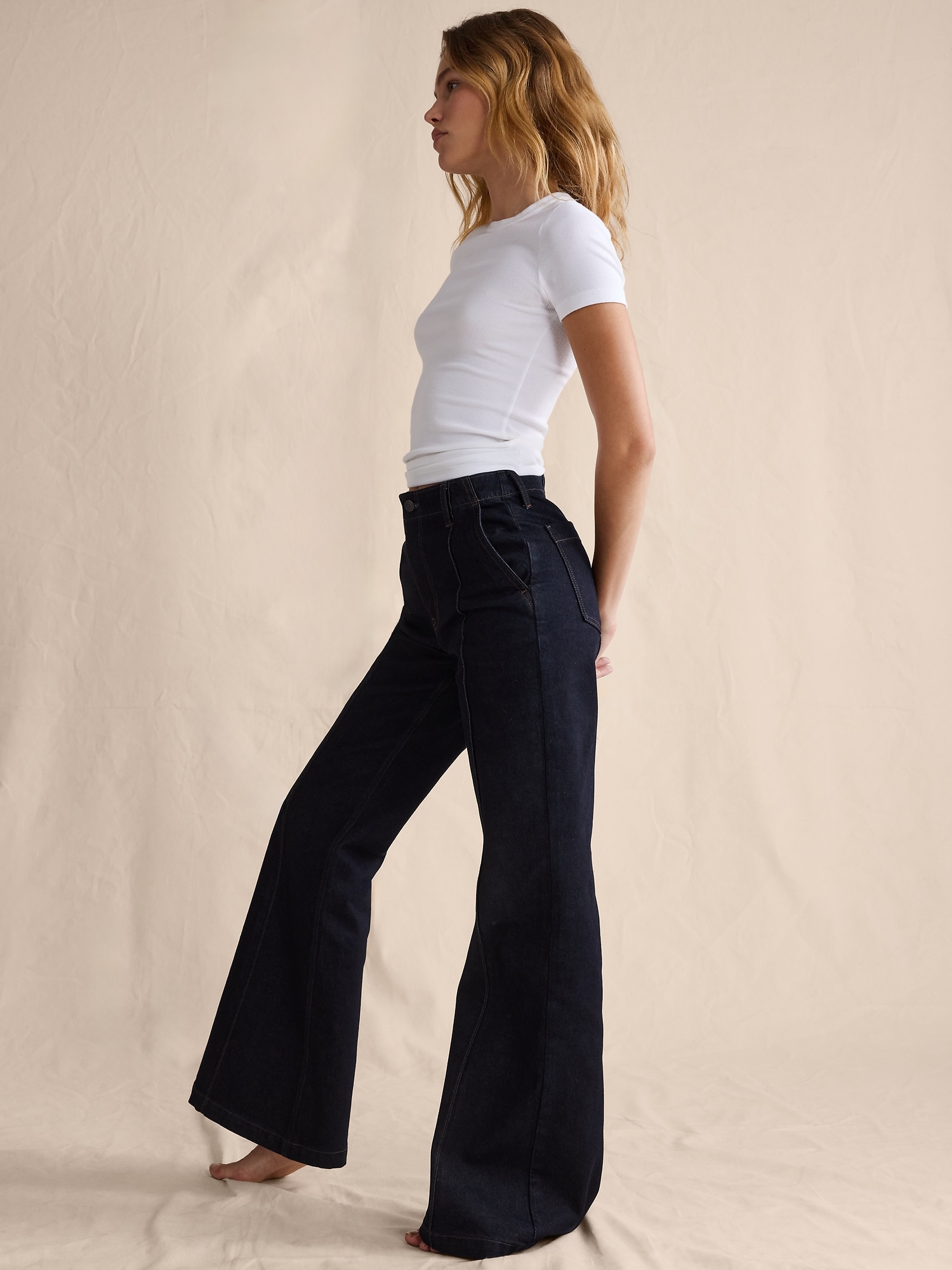 Image number 5 showing, High-Rise Super Flare Jean