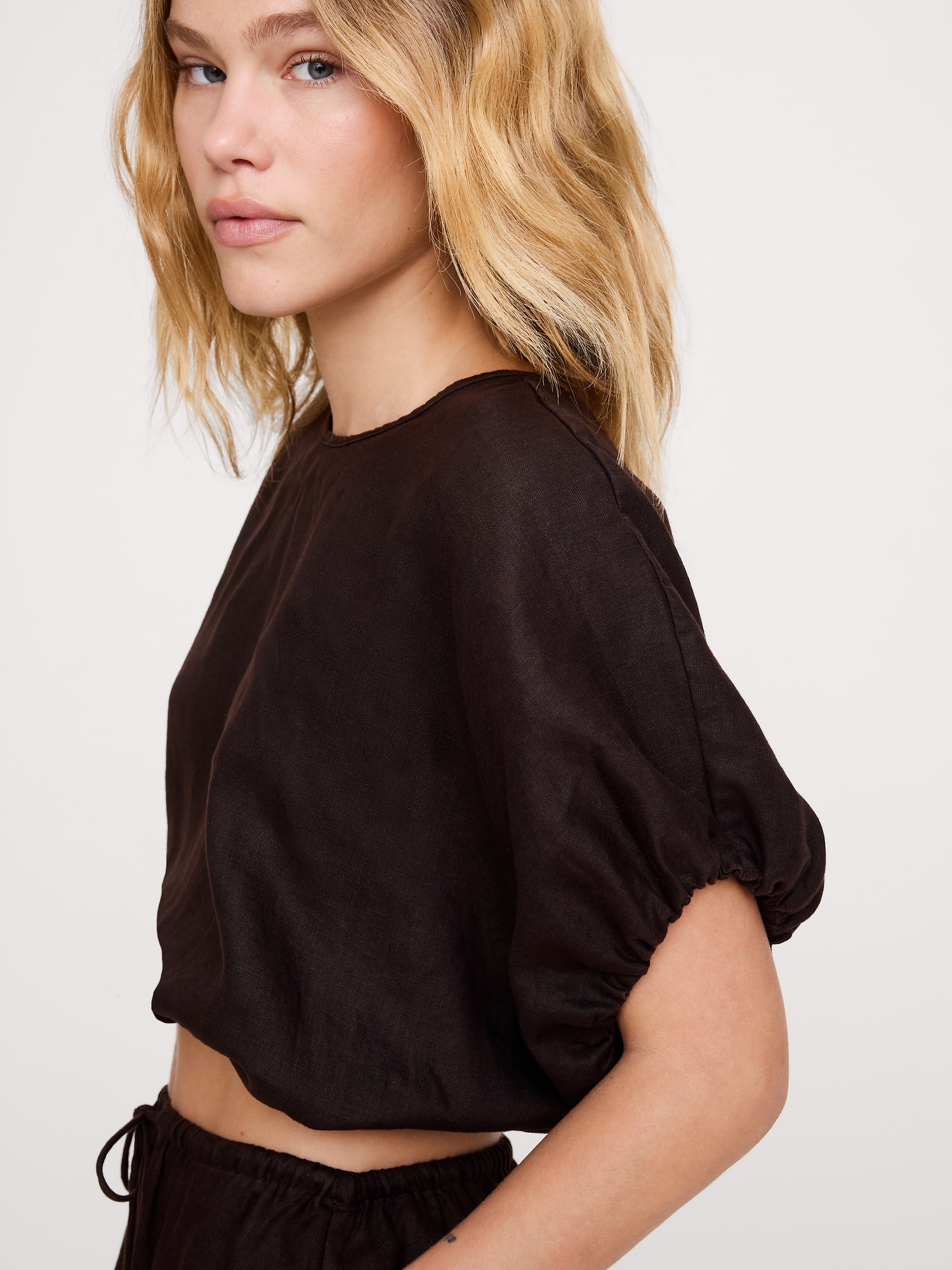 Image number 3 showing, Linen Bubble-Hem Cropped Top