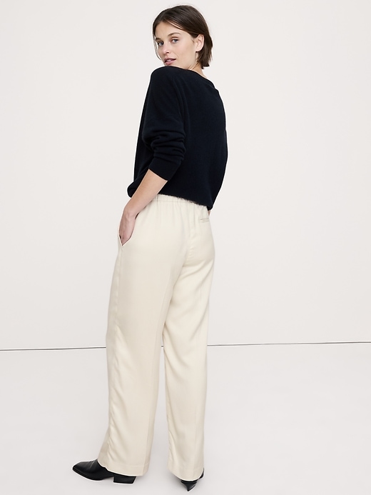 Mid-Rise Wide-Leg Drapey TENCEL™ Pull-On Pant