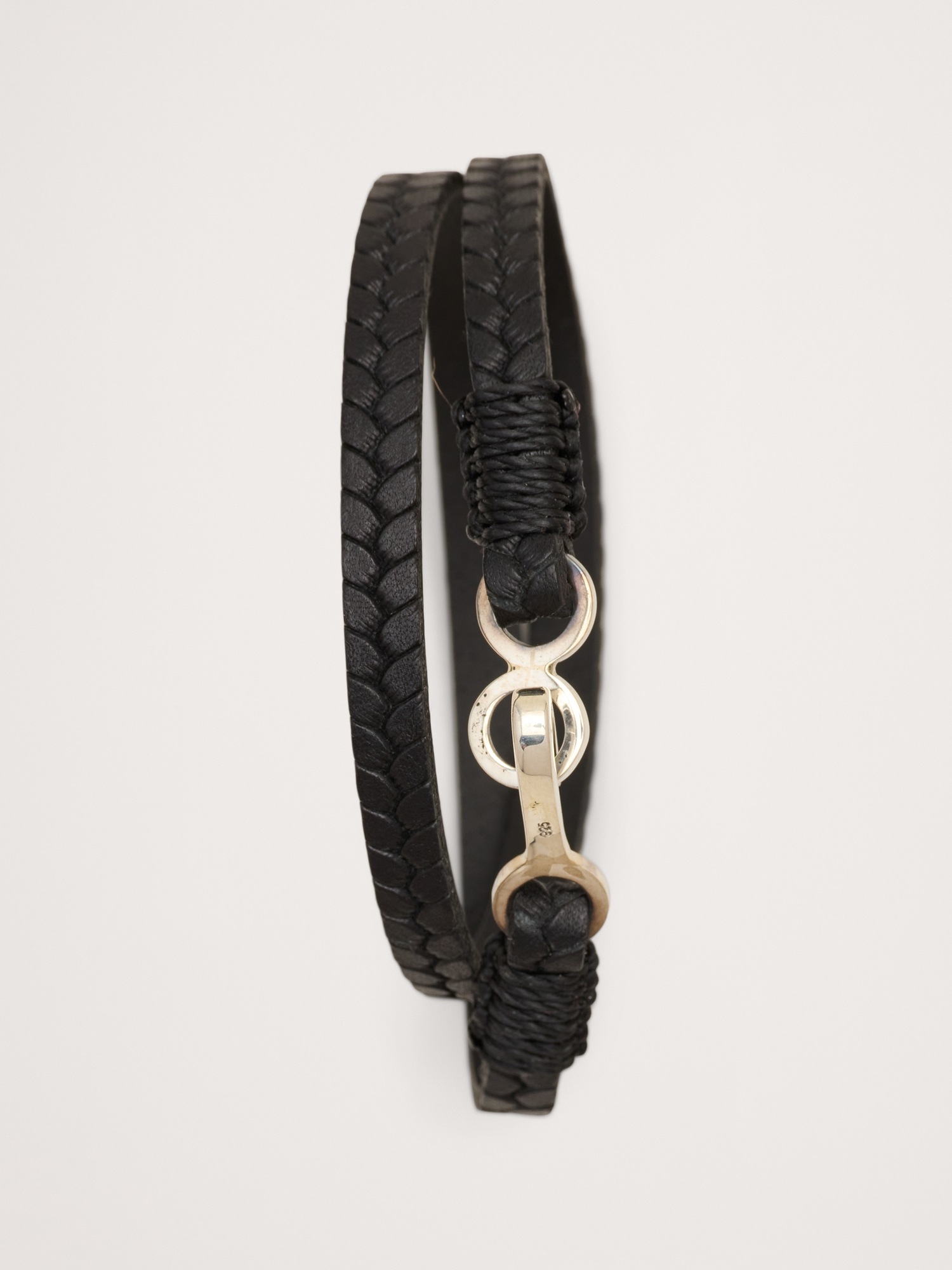 Мужской кожаный браслет Banana Republic Embossed Double Wrap, Caputo & Co, цвет: Чёрный — фото 3