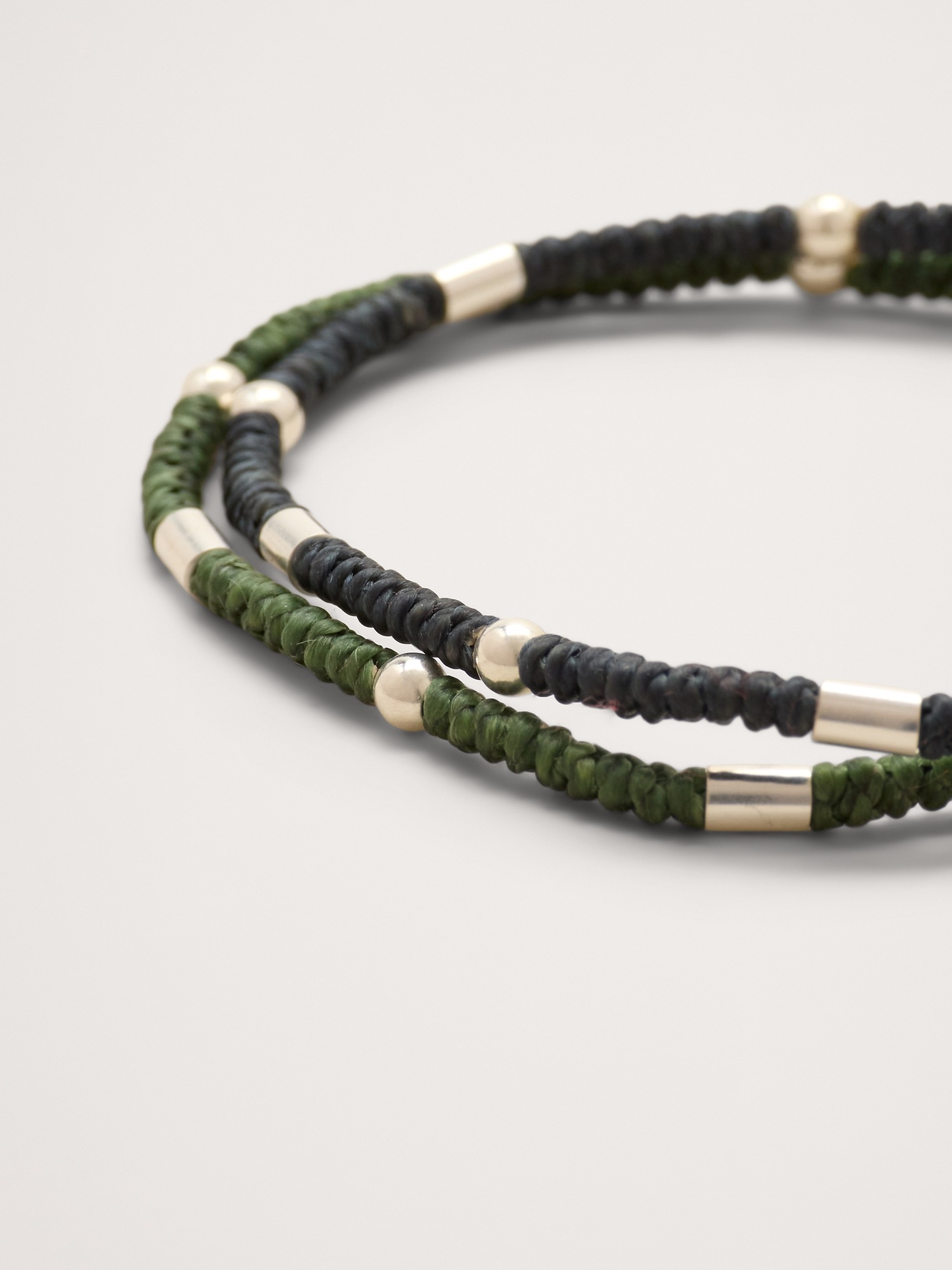 Мужской браслет Banana Republic Round Braided Balinese by Caputo & Co, цвет: Зелёный — фото 3