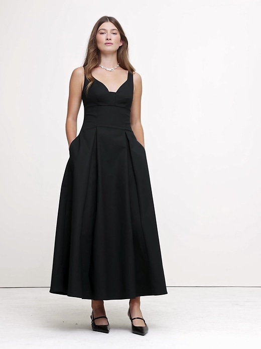 sweetheart neck maxi dress Devine Short Sleeve Charming Charlie The Heloira maxi dress is crafted from our mid Rihoas Sweetheart Neck Sleeveless Color