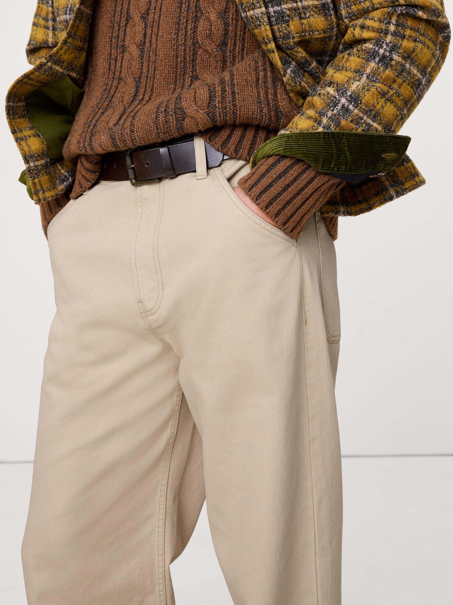 Мужские брюки Banana Republic Loose Chino, цвет: Хаки бежевый — фото 3