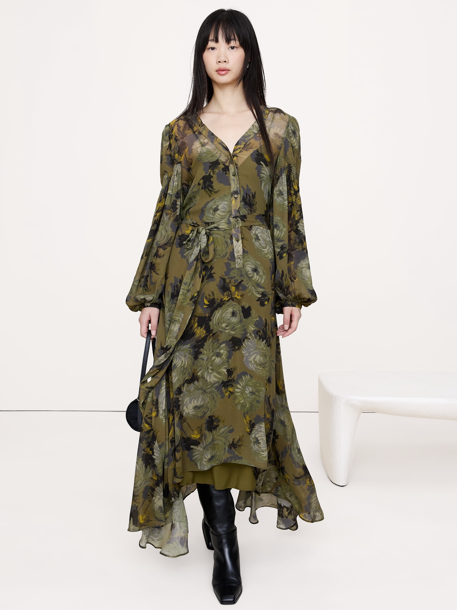 Image number 7 showing, Georgette Puff-Sleeve Maxi Dress